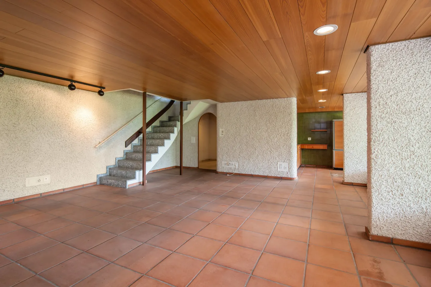 Palazzo multifamiliare con potenziale di aumento di valore - Foto 5 di 6
