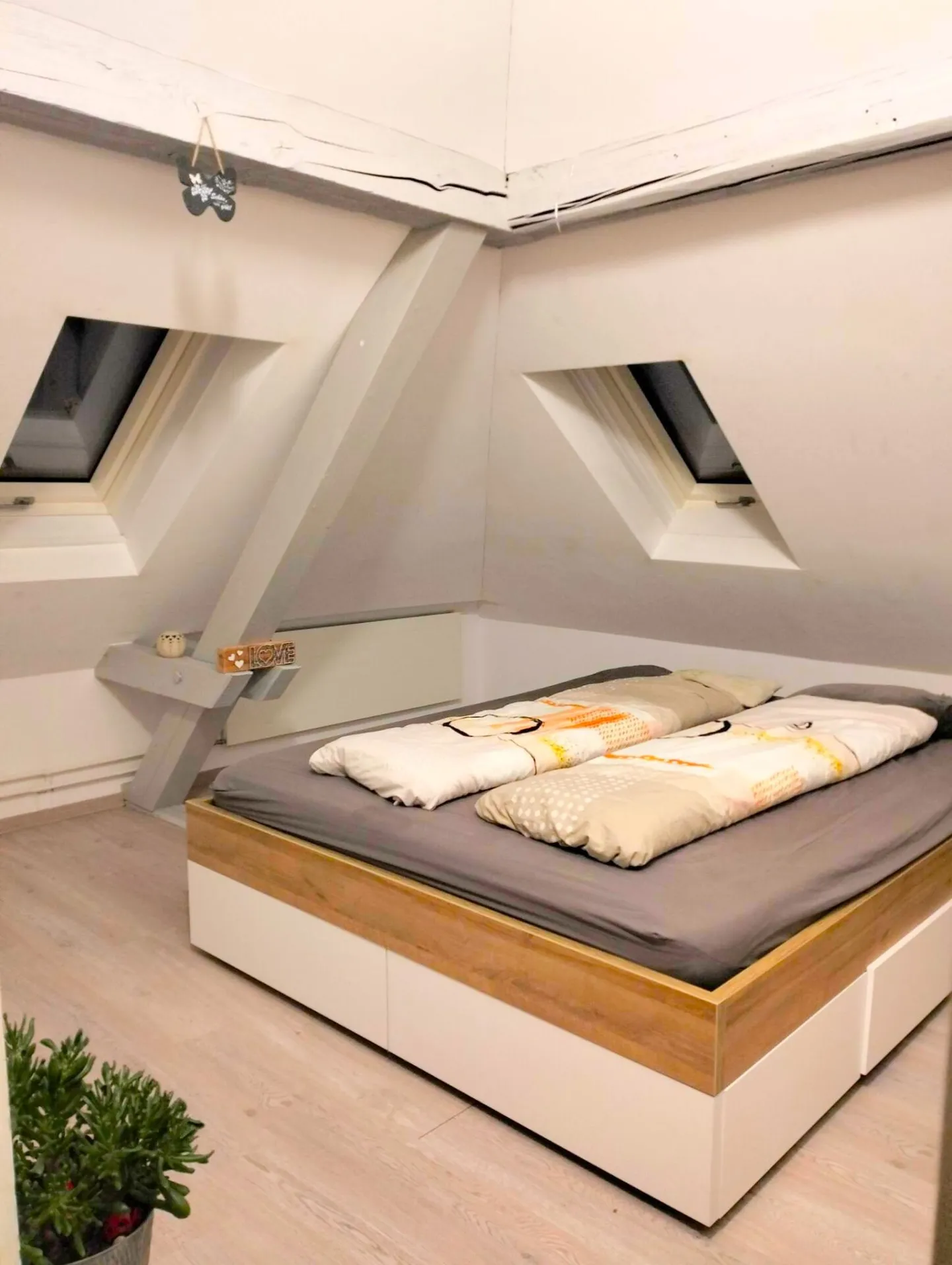3.5 Room Bijou for rent in Bazenheid - Photo 3 of 3
