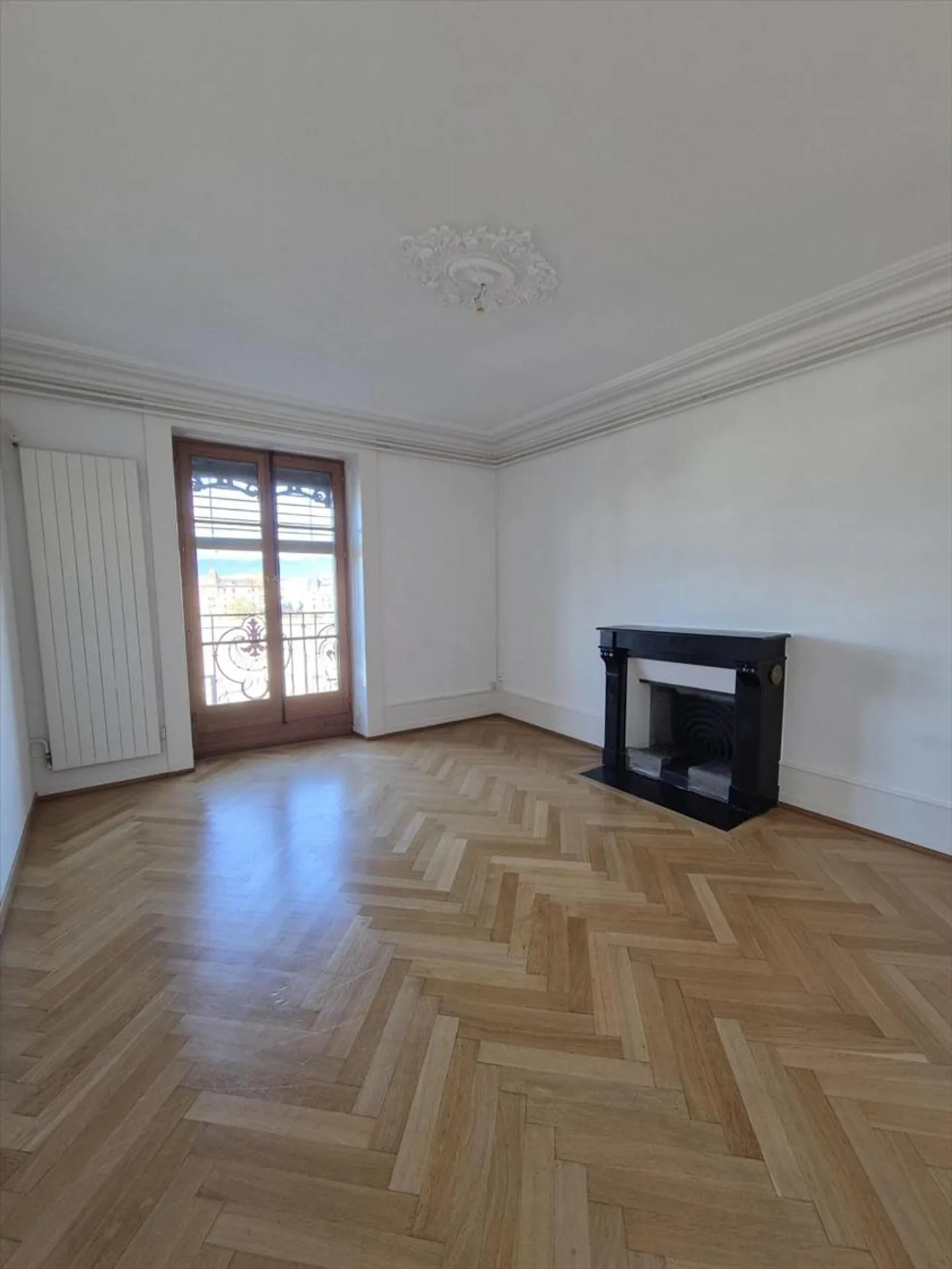 Appartement 5 pièces - Photo 3 sur 11