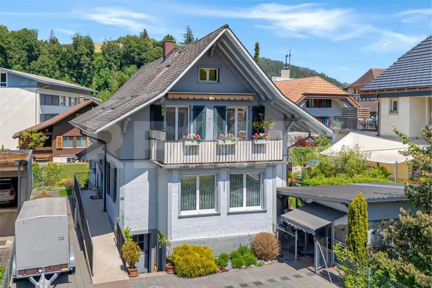 6½ Zimmer-Haus mit Wohnerweiterung im Dorfzentrum - Photo 1 sur 10