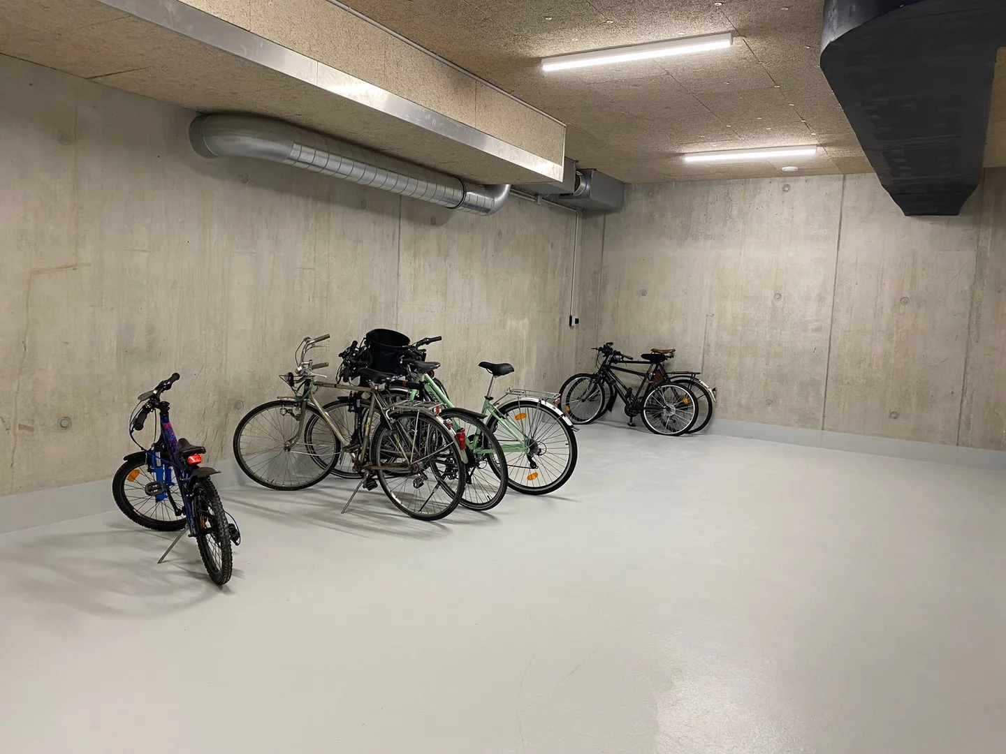 Your new home: Spacious 4½-room apartment, modern & perfectly located - Photo 9 of 10