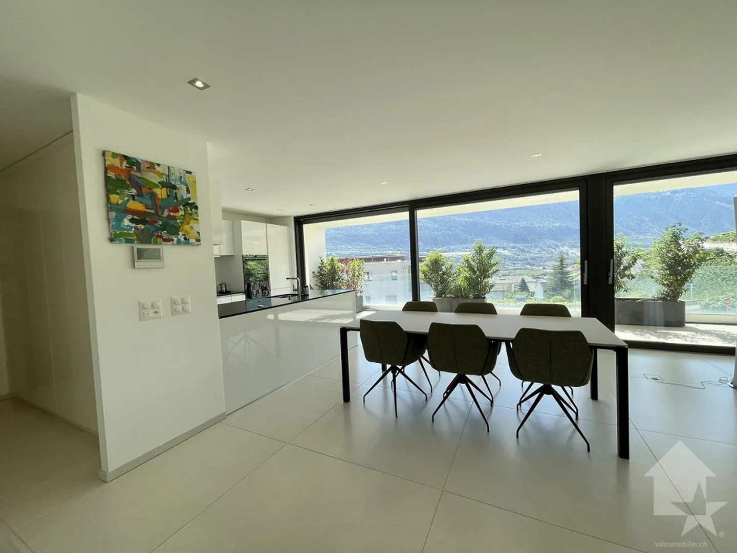 Zeitgenössische Wohnung mit Panoramablick über die Höhen von Sierre - Foto 6 von 22