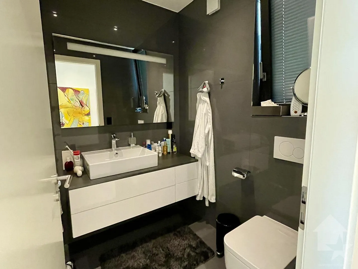 Zeitgenössische Wohnung mit Panoramablick über die Höhen von Sierre - Foto 16 von 22