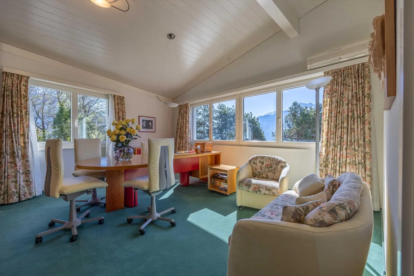 Villa with 18 rooms - Photo 8 of 13