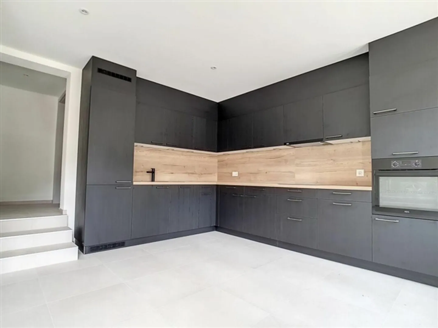 Charmante Wohnung in Villeret - Foto 2 von 9