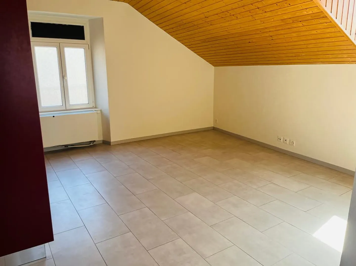 In affitto - Grazioso appartamento di 2 vani in mansarda - Foto 2 di 7