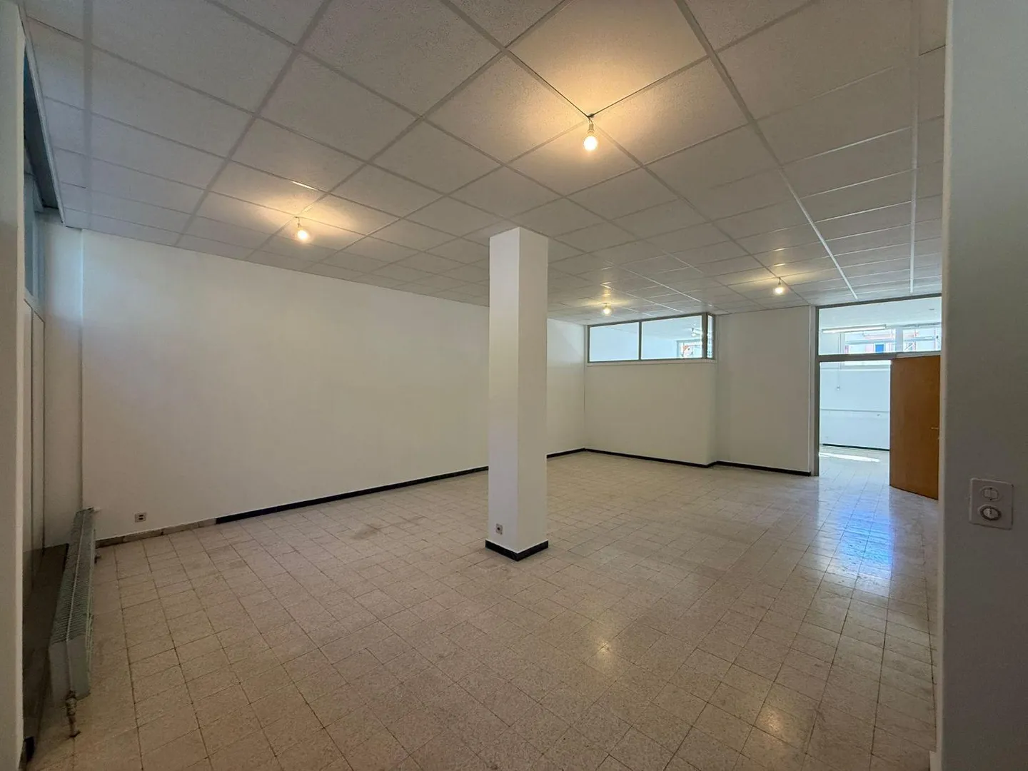 Espace Commercial à Sion - Photo 1 sur 13