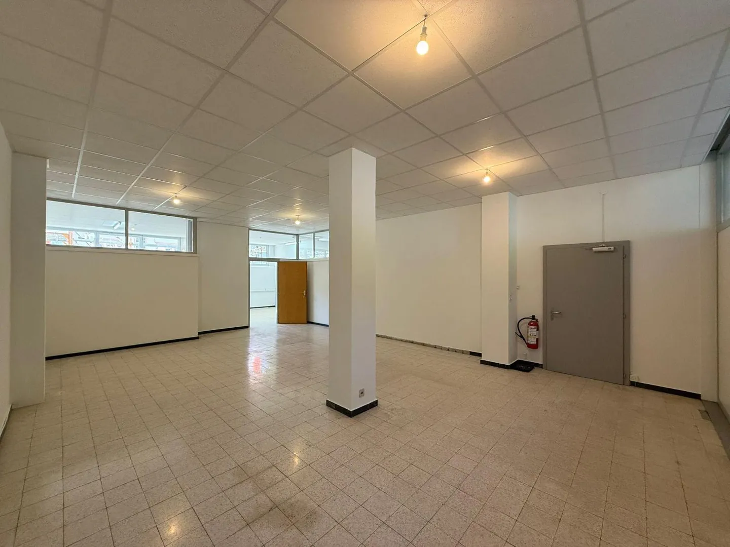 Espace Commercial à Sion - Photo 2 sur 13