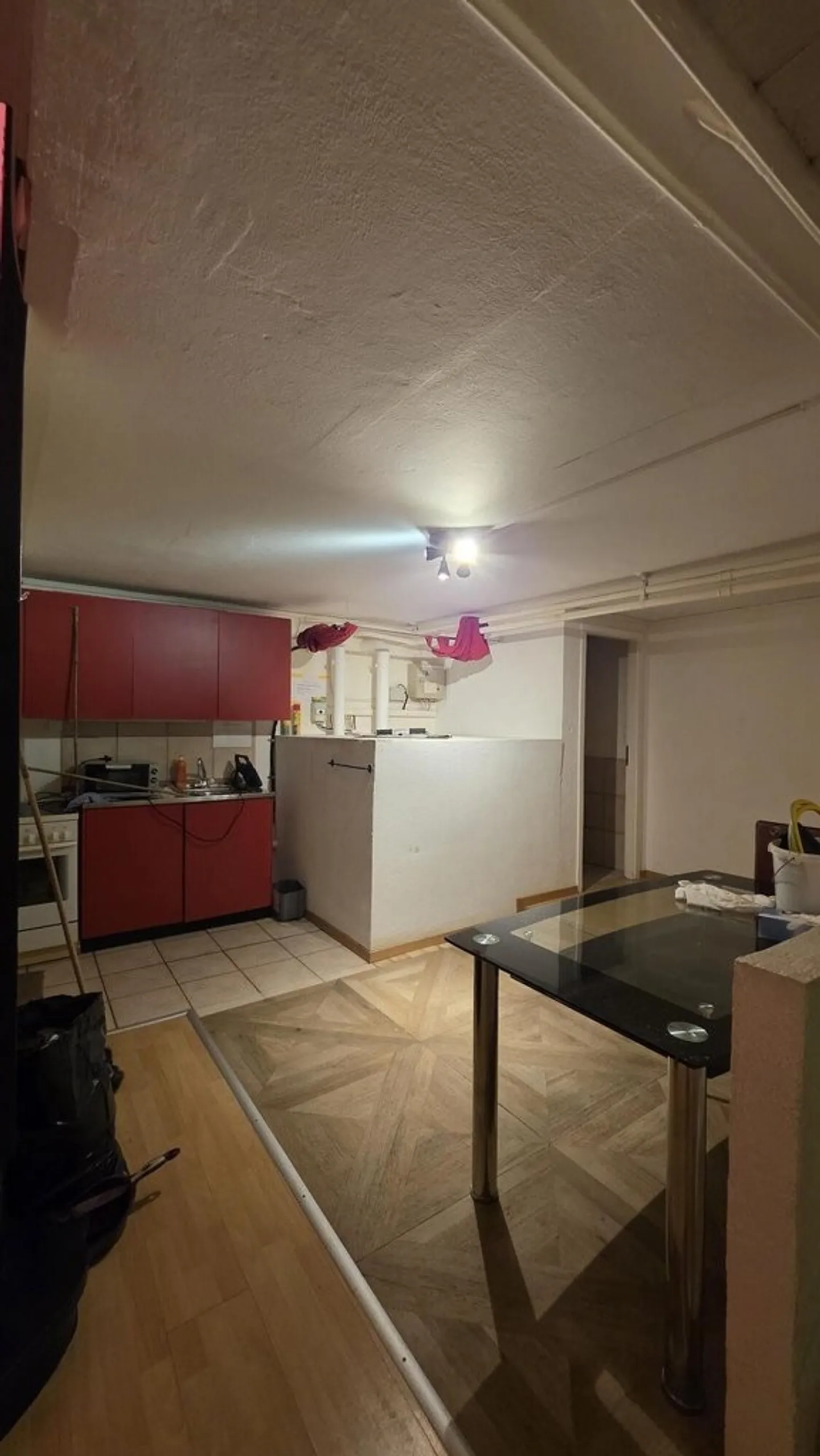 Ort im Untergeschoss, zwei Schritte vom Stadtzentrum entfernt - Foto 1 von 5