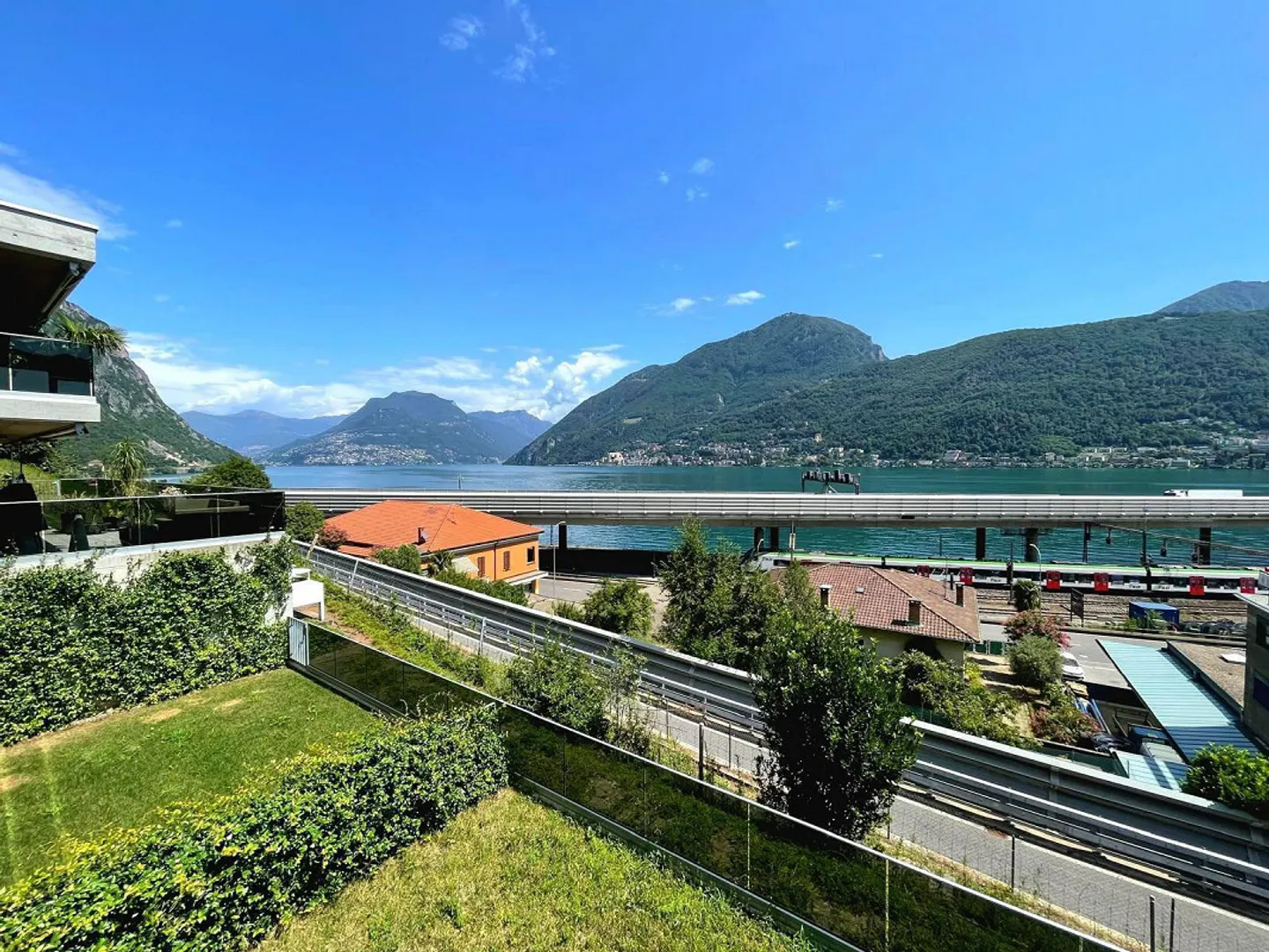 Modern Luxurious 2.5 Rooms Lake View in Melide - Photo 5 of 28