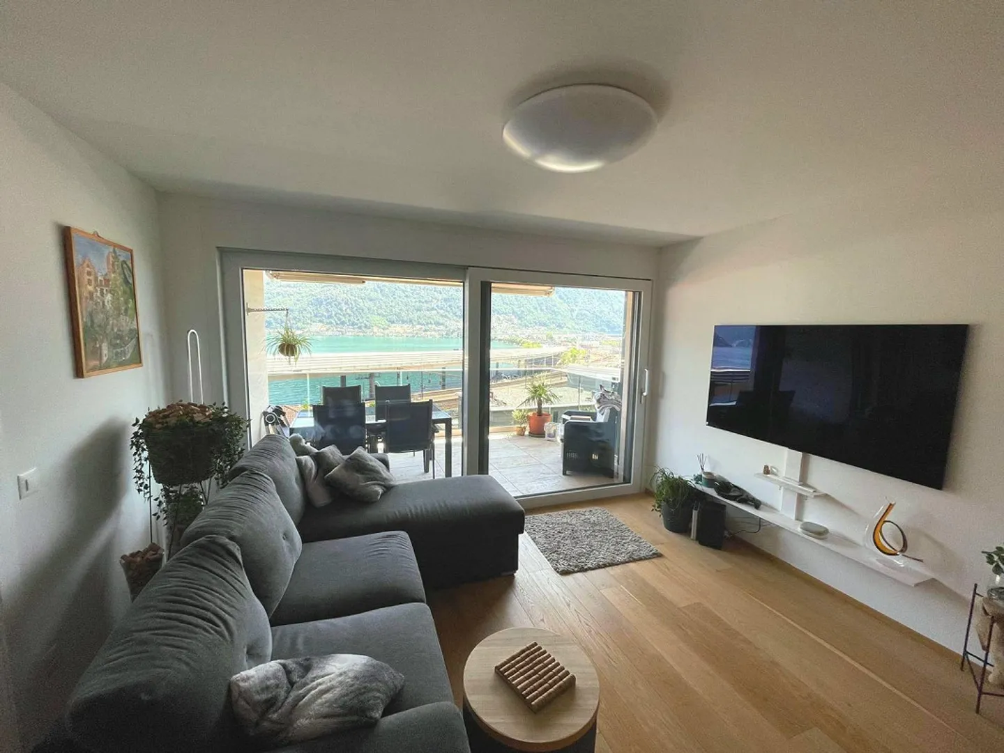 Modern Luxurious 2.5 Rooms Lake View in Melide - Photo 6 of 28
