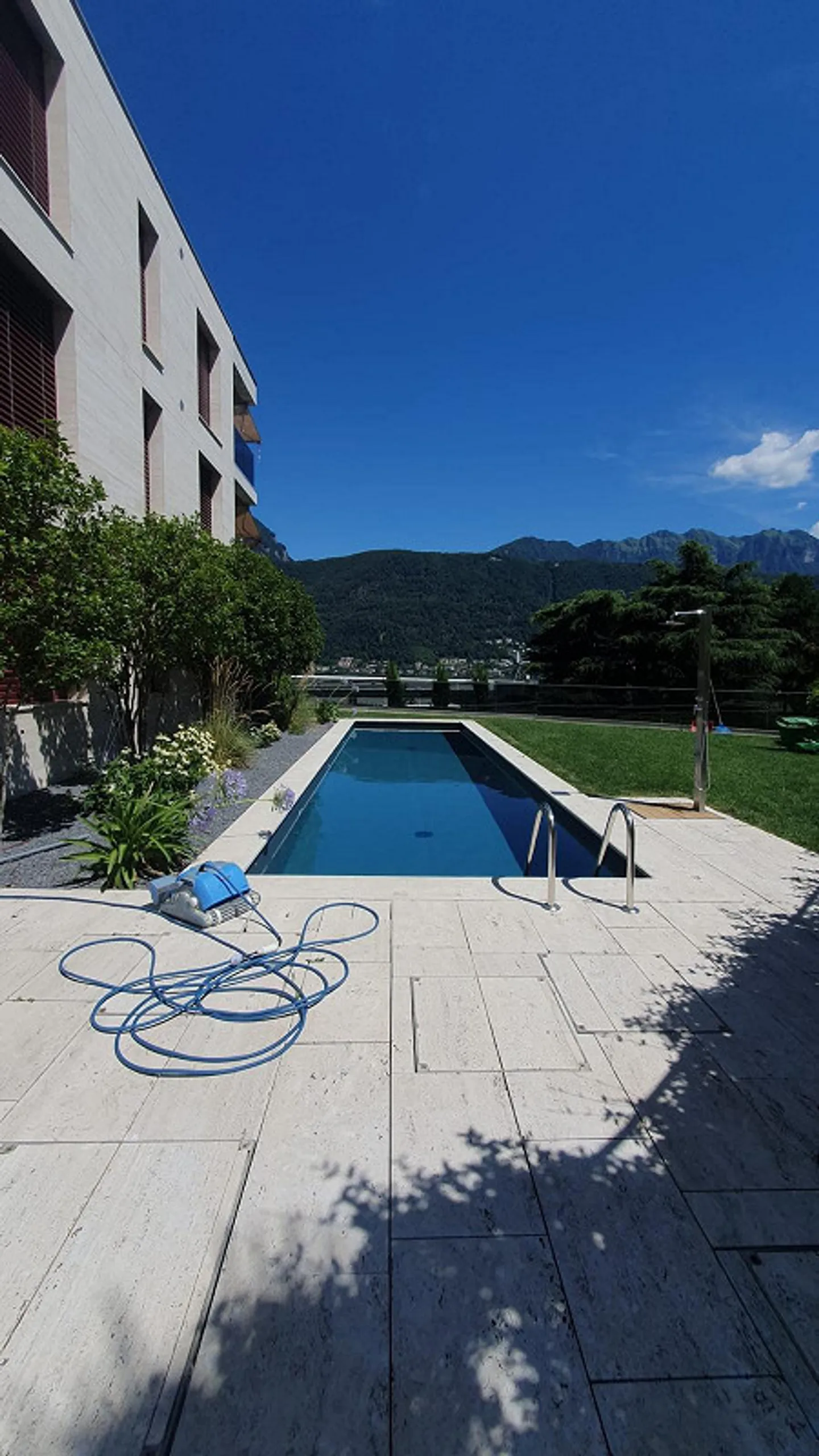 Modern Luxurious 2.5 Rooms Lake View in Melide - Photo 4 of 28