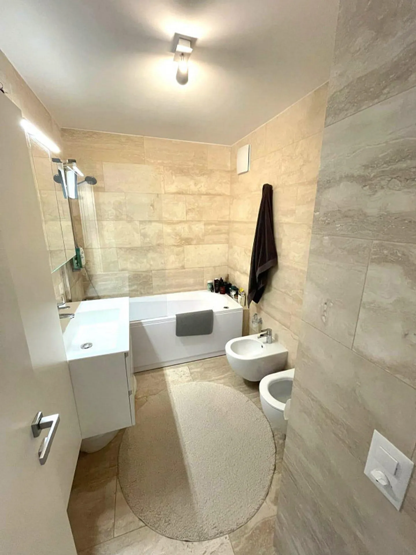 Modern Luxurious 2.5 Rooms Lake View in Melide - Photo 9 of 28