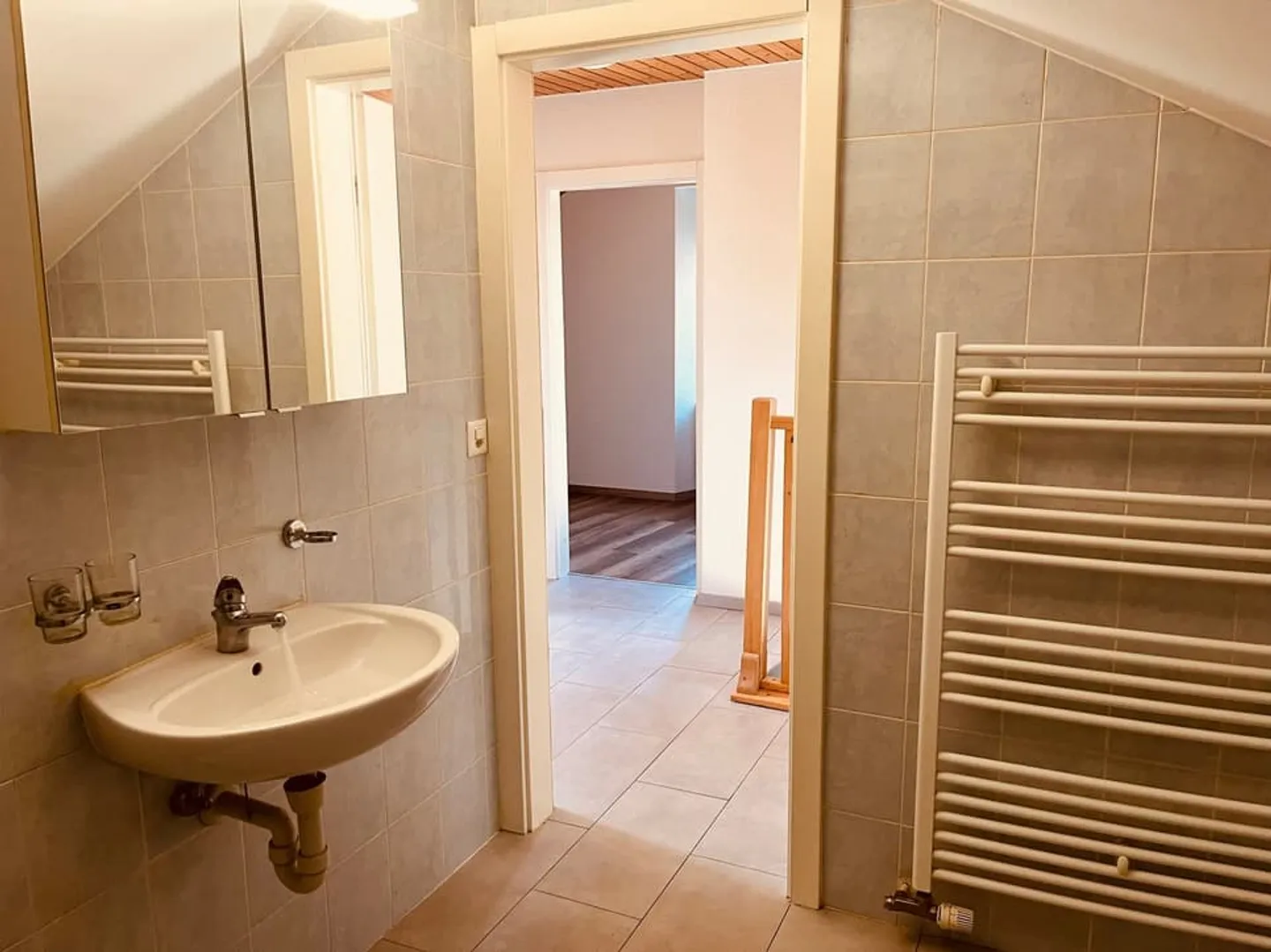 In affitto - Grazioso appartamento di 2 vani in mansarda - Foto 7 di 7