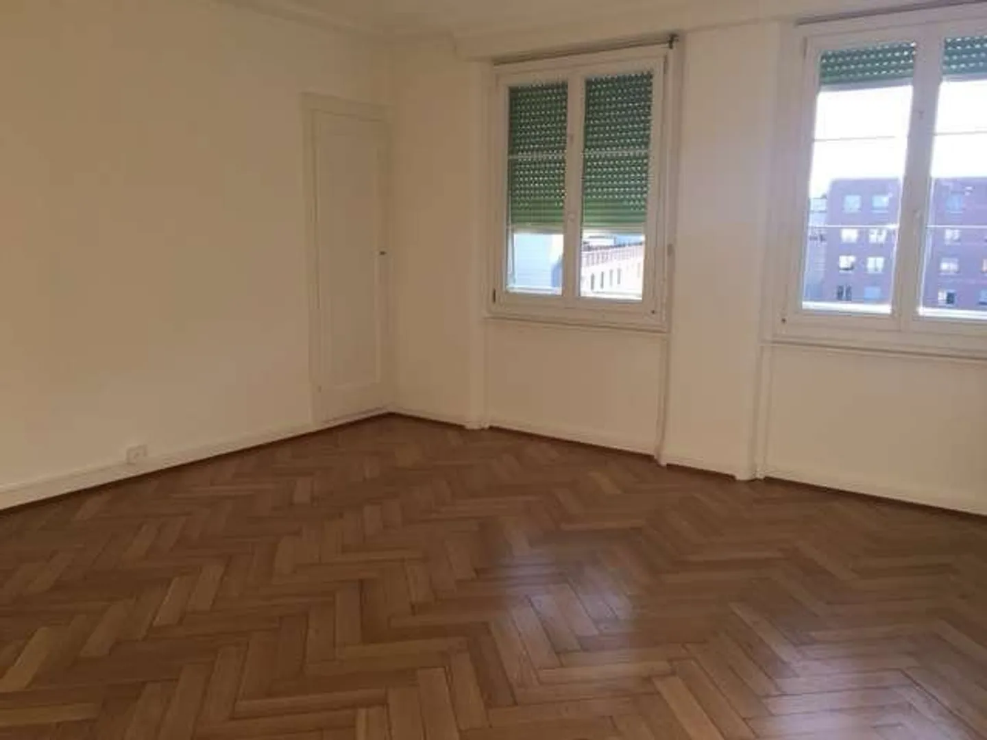 Charming 2.5 rooms - Close to the Train Station - Photo 3 of 6