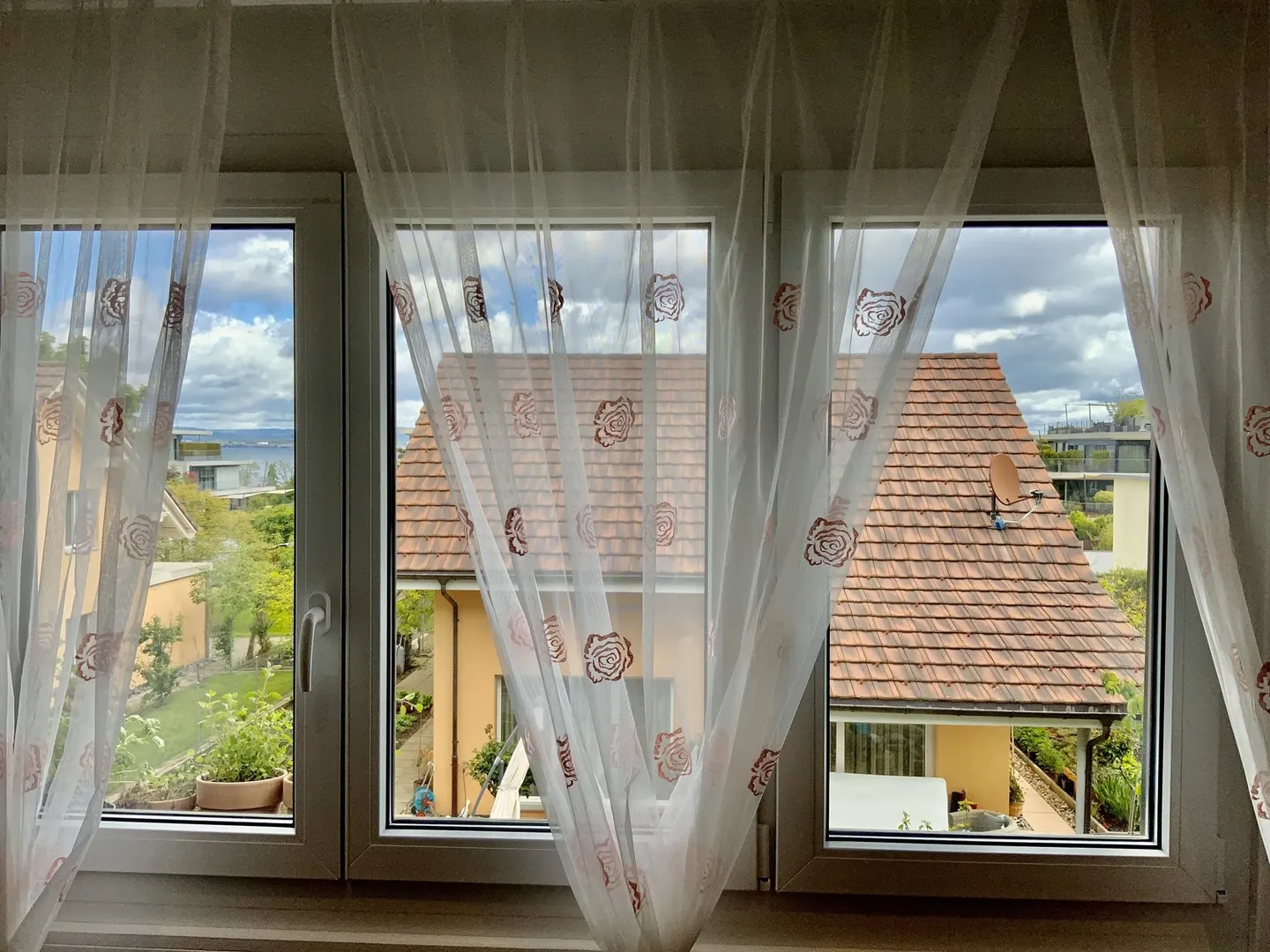 Modernes 2½-Zimmer-Reihenmittelhaus im Minergiestandard mit Solarfassade - Foto 20 von 20