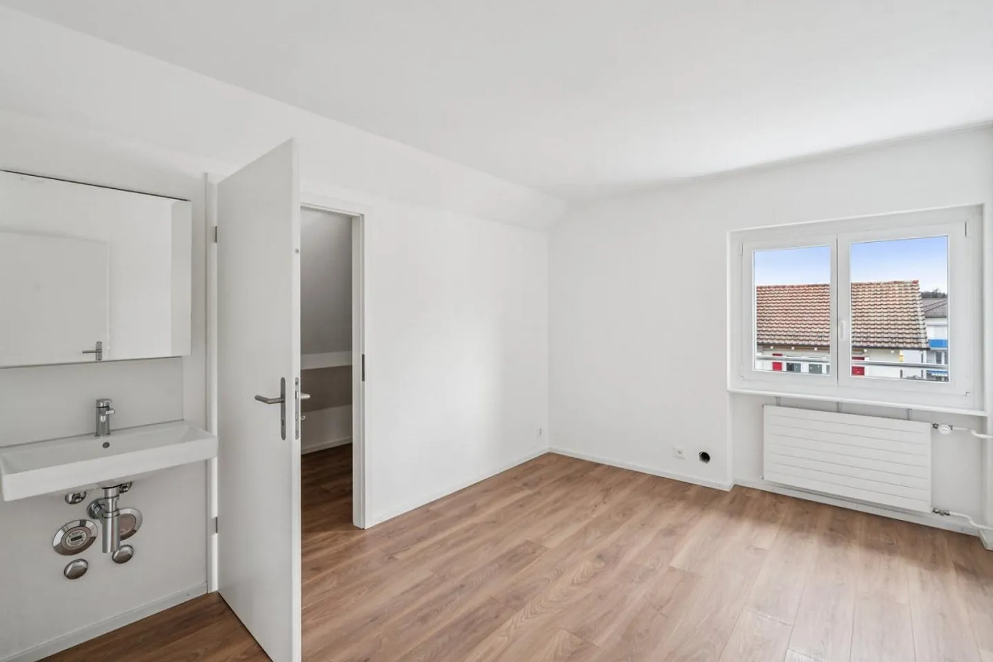 Prima locazione dopo ristrutturazione totale Maisonette esclusiva di 6,5 stanze... - Foto 3 di 13