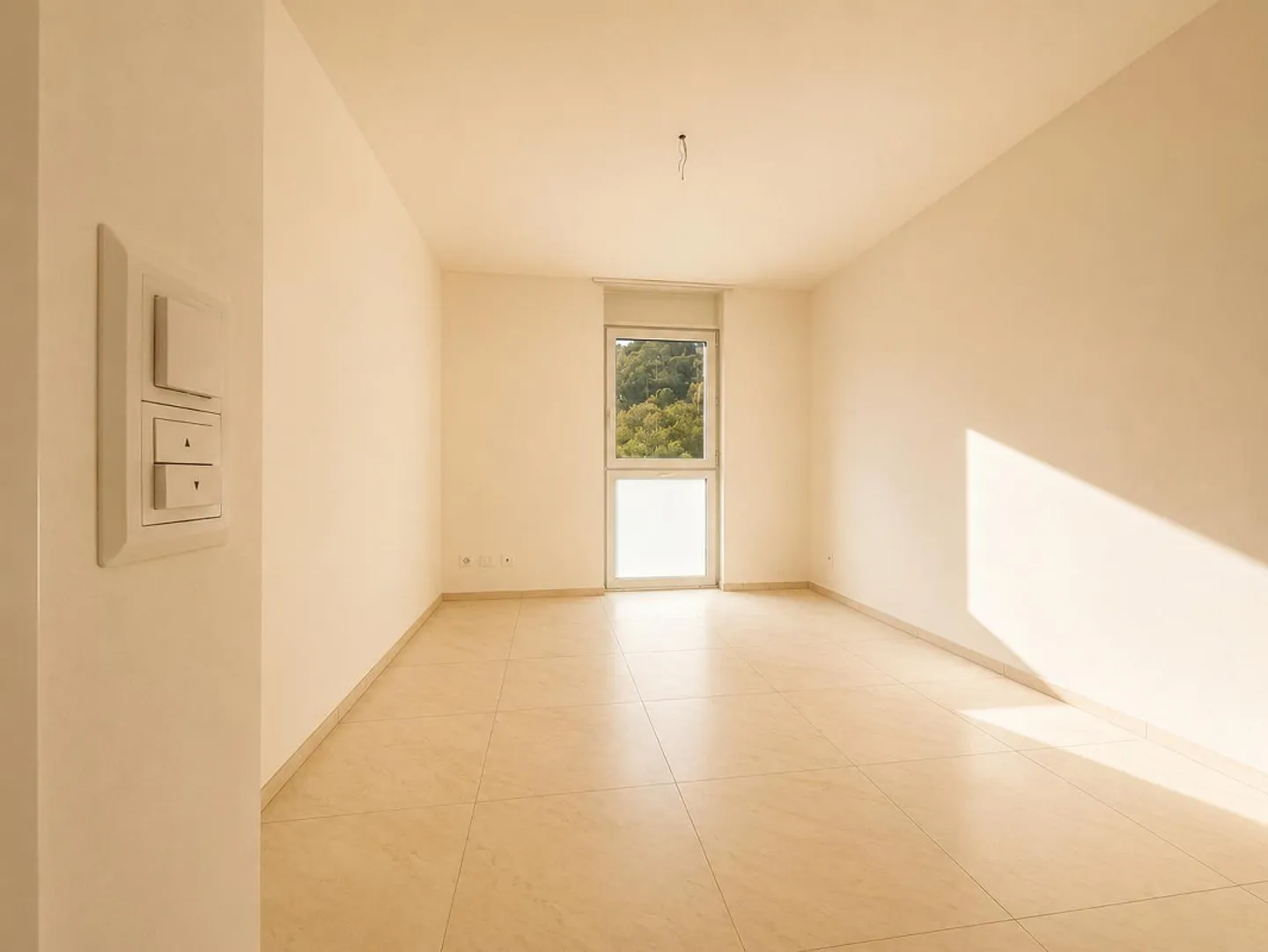 RIVERA - FOR RENT 4.5 ROOMS WITH GLASS TERRACE - Photo 13 of 13