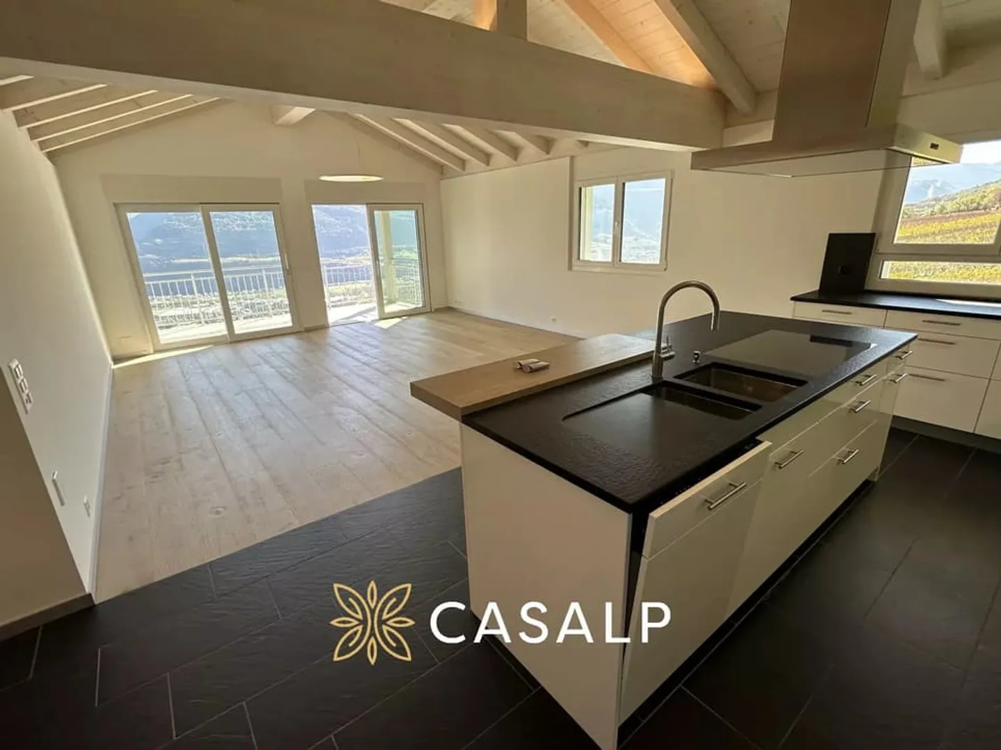 Stunning luxury 4.5 room penthouse - Photo 5 of 13