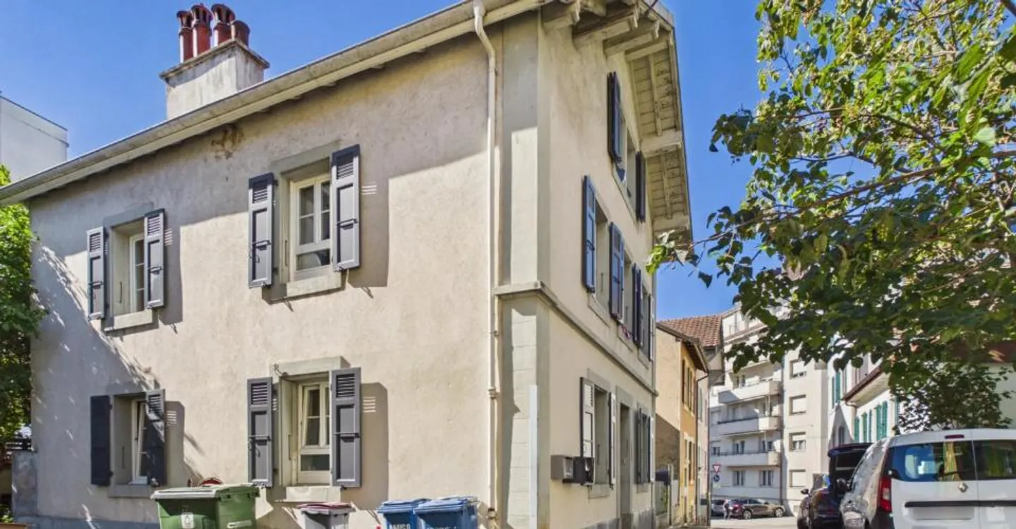Renovation Opportunity in Lausanne - Photo 3 of 12