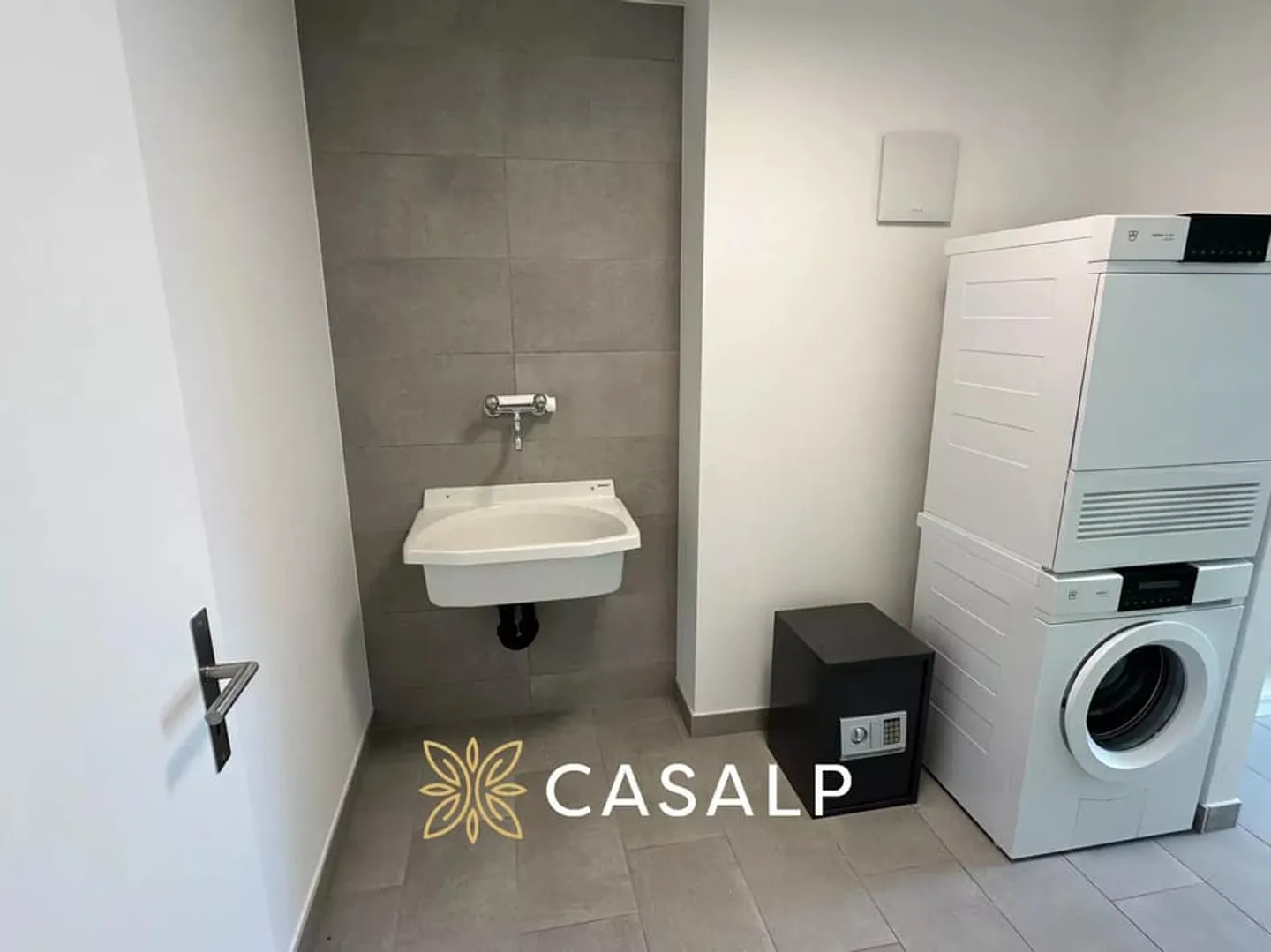 Stunning luxury 4.5 room penthouse - Photo 10 of 13