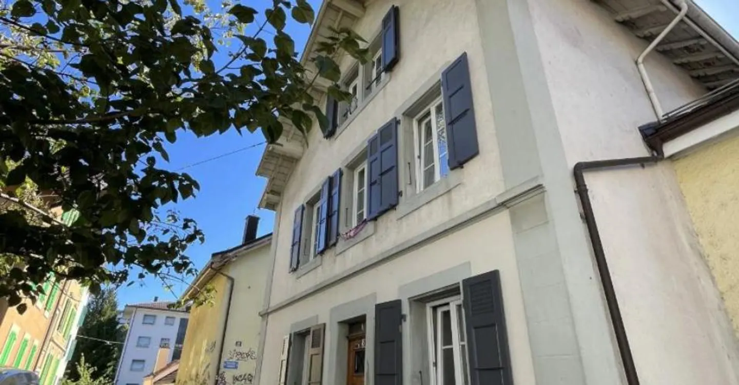 Renovation Opportunity in Lausanne - Photo 2 of 12