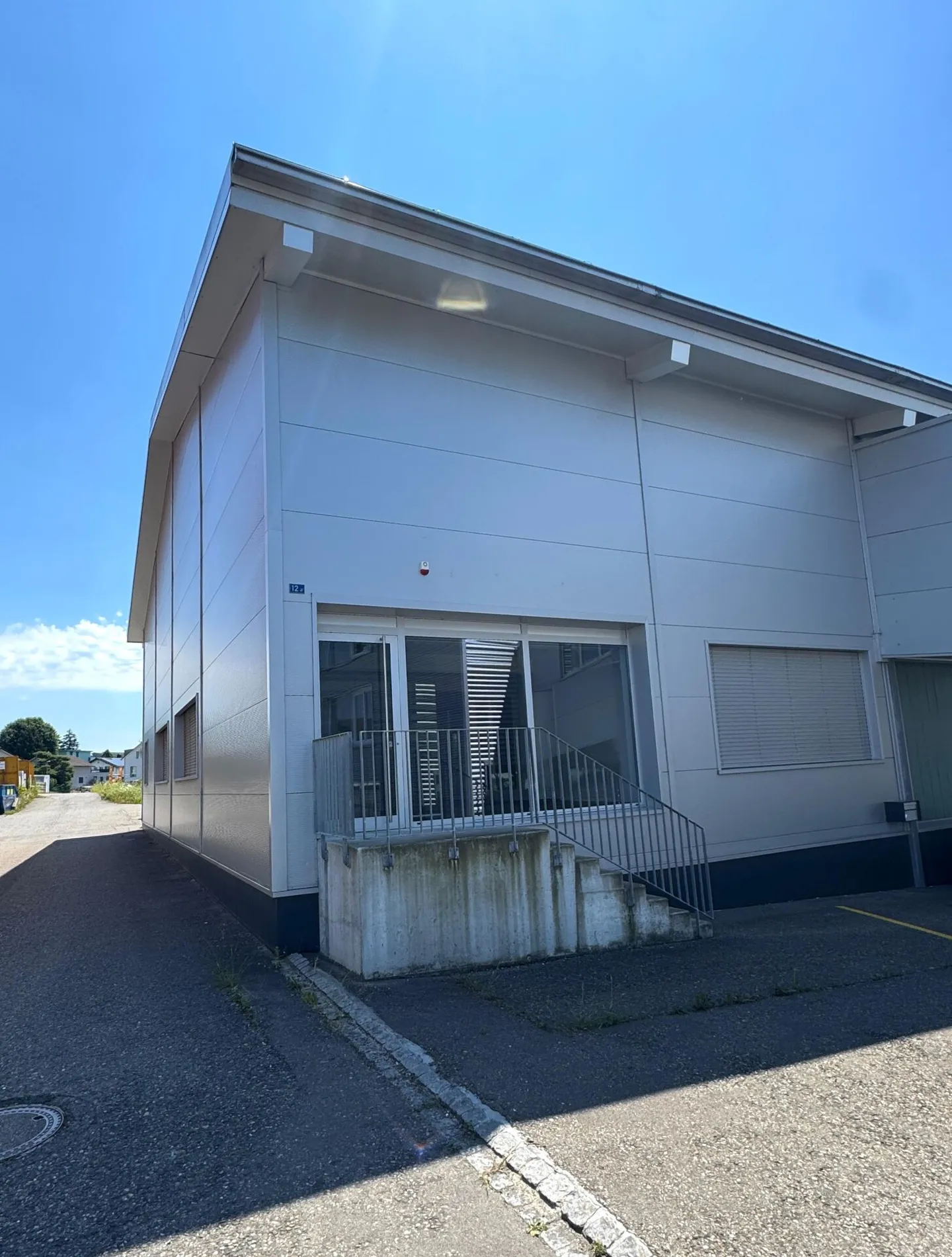 Spazio ufficio moderno con ottima connessione ad Aadorf - Foto 12 di 12