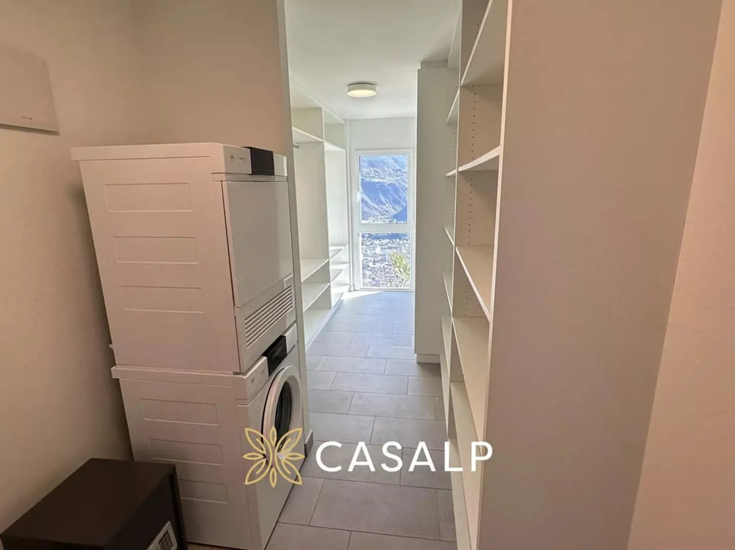 Stunning luxury 4.5 room penthouse - Photo 11 of 13