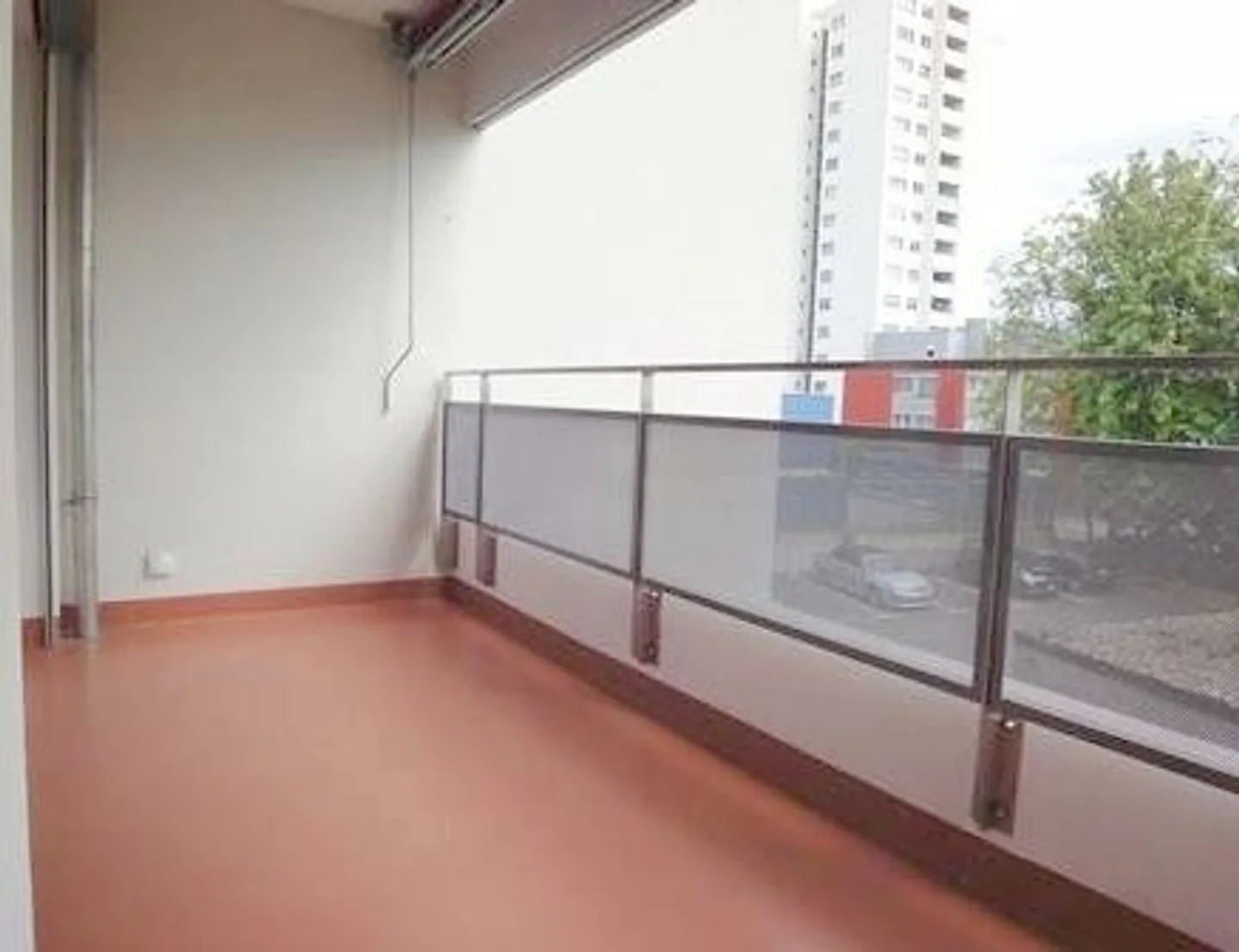 Nice studio close to all amenities - Photo 3 of 5