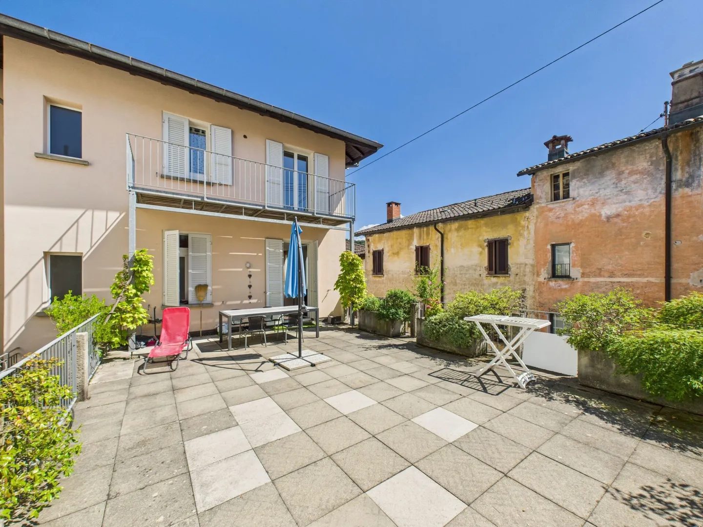 Appartamento caratteristico al primo piano con grande area terrazza - Foto 1 di 13