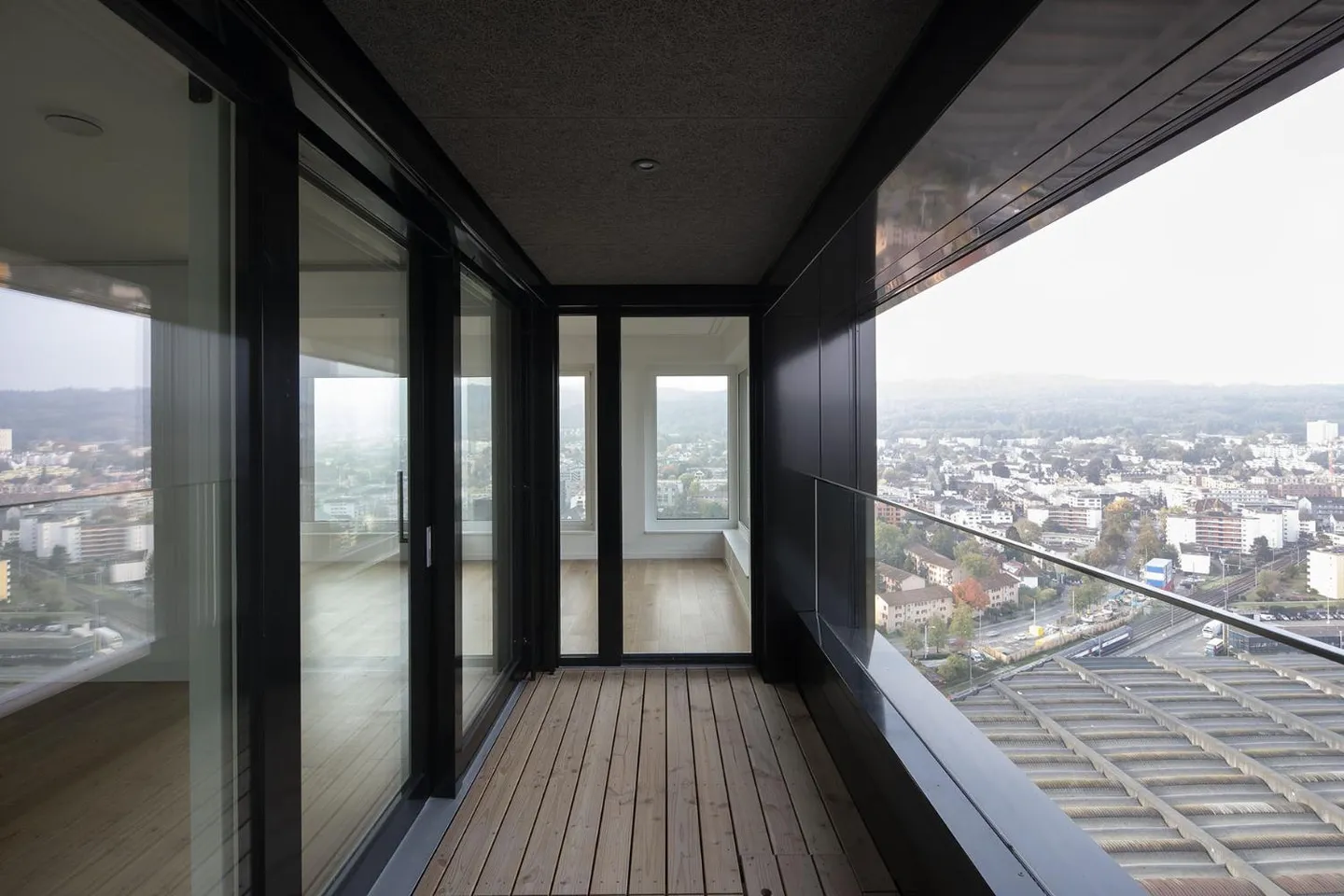 Haut dans Zurich Altstetten - Votre appartement de rêve au 23ème étage ! - Photo 9 sur 9