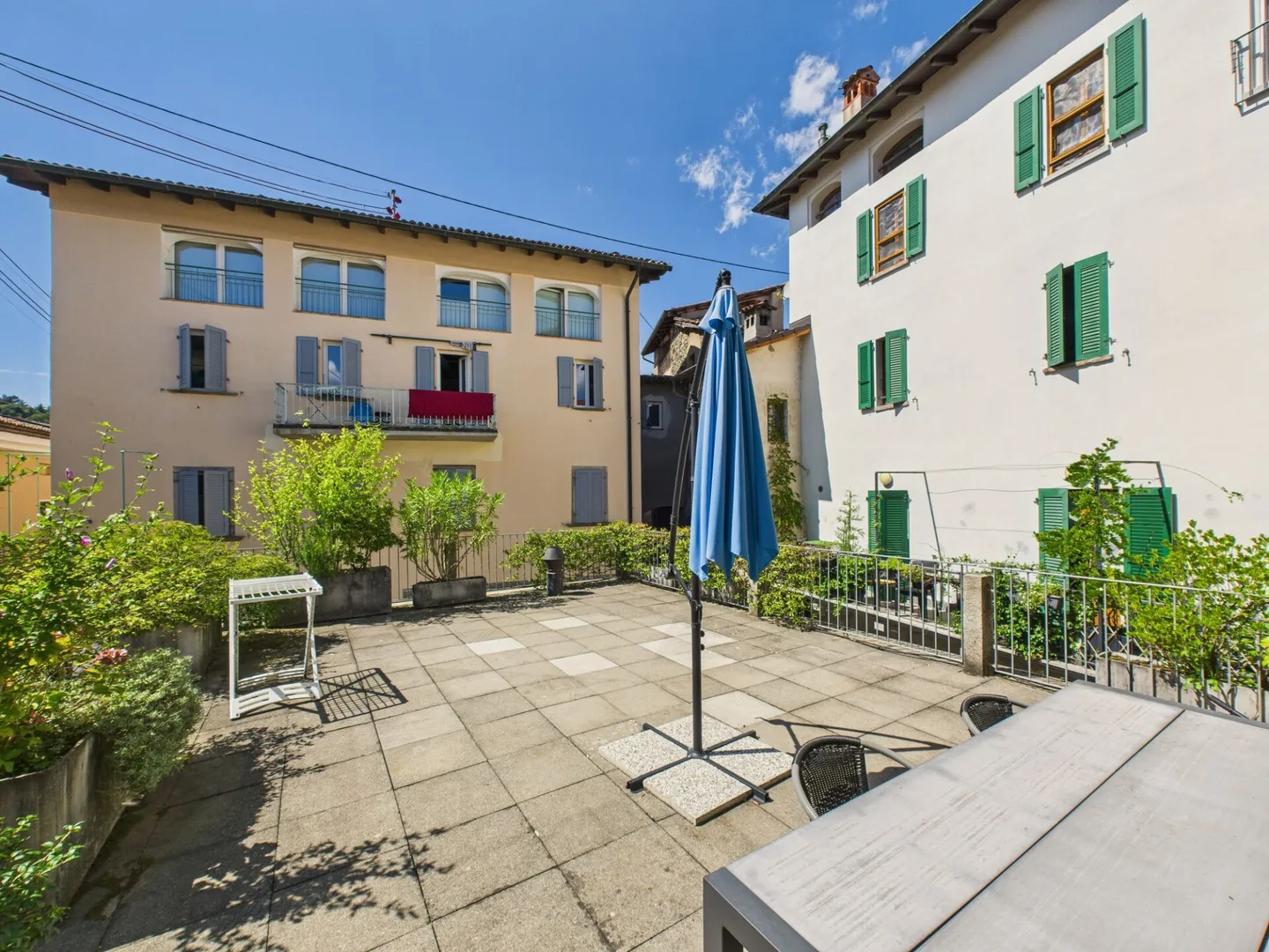 Appartamento caratteristico al primo piano con grande area terrazza - Foto 2 di 13