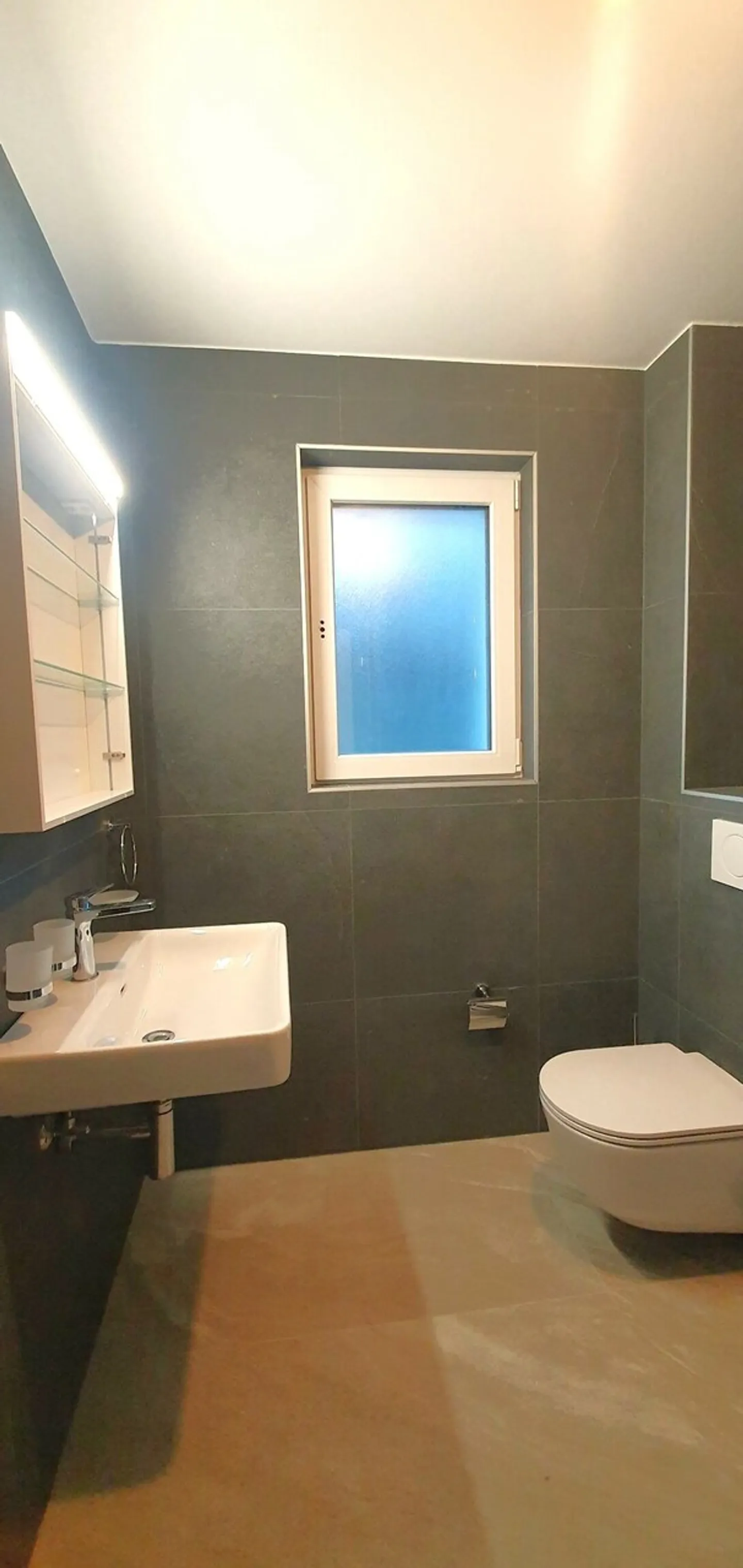 Casa multifamiliare moderna - Foto 5 di 7