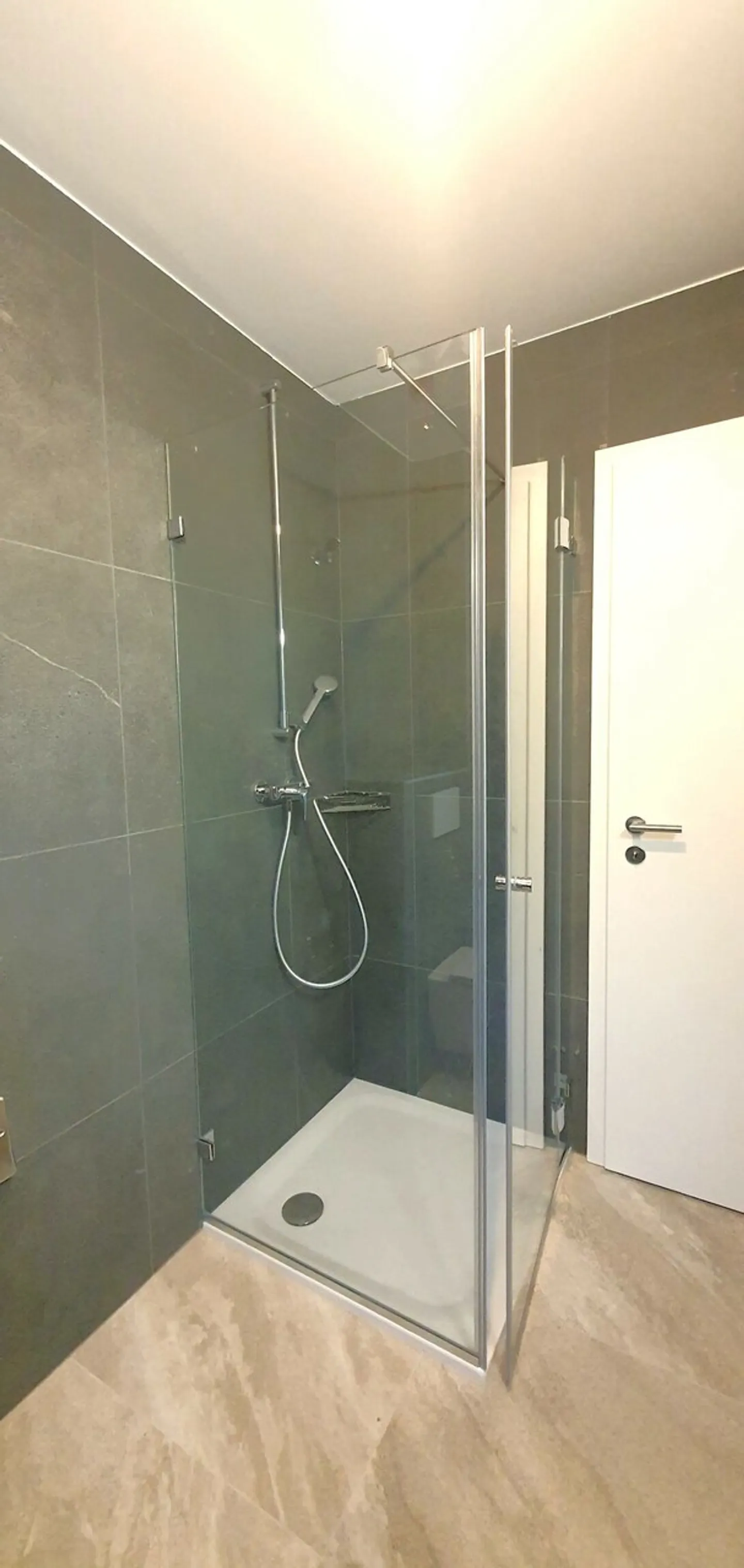 Casa multifamiliare moderna - Foto 6 di 7