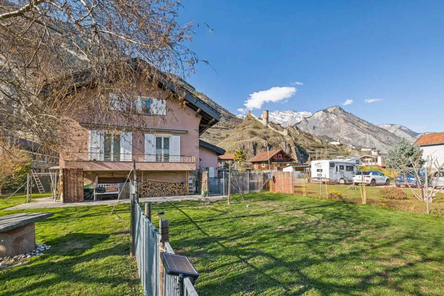 Charmantes Reihenhaus in Saillon - Foto 1 von 12