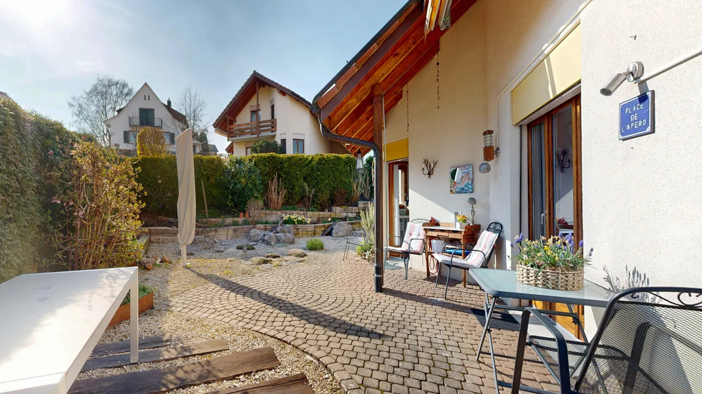 Charming, detached 7.5-room single-family house with carport - Photo 8 of 21