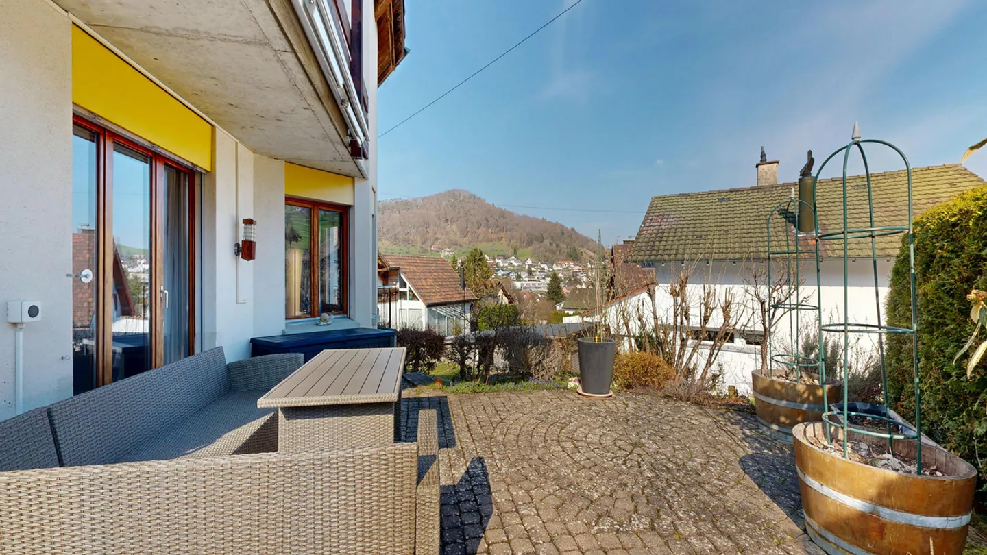 Charming, detached 7.5-room single-family house with carport - Photo 9 of 21