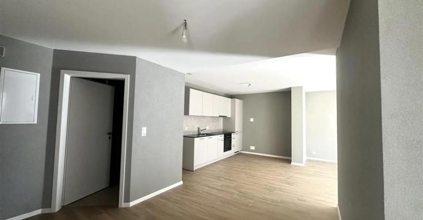 Appartement rénové à Sion - Photo 2 sur 8