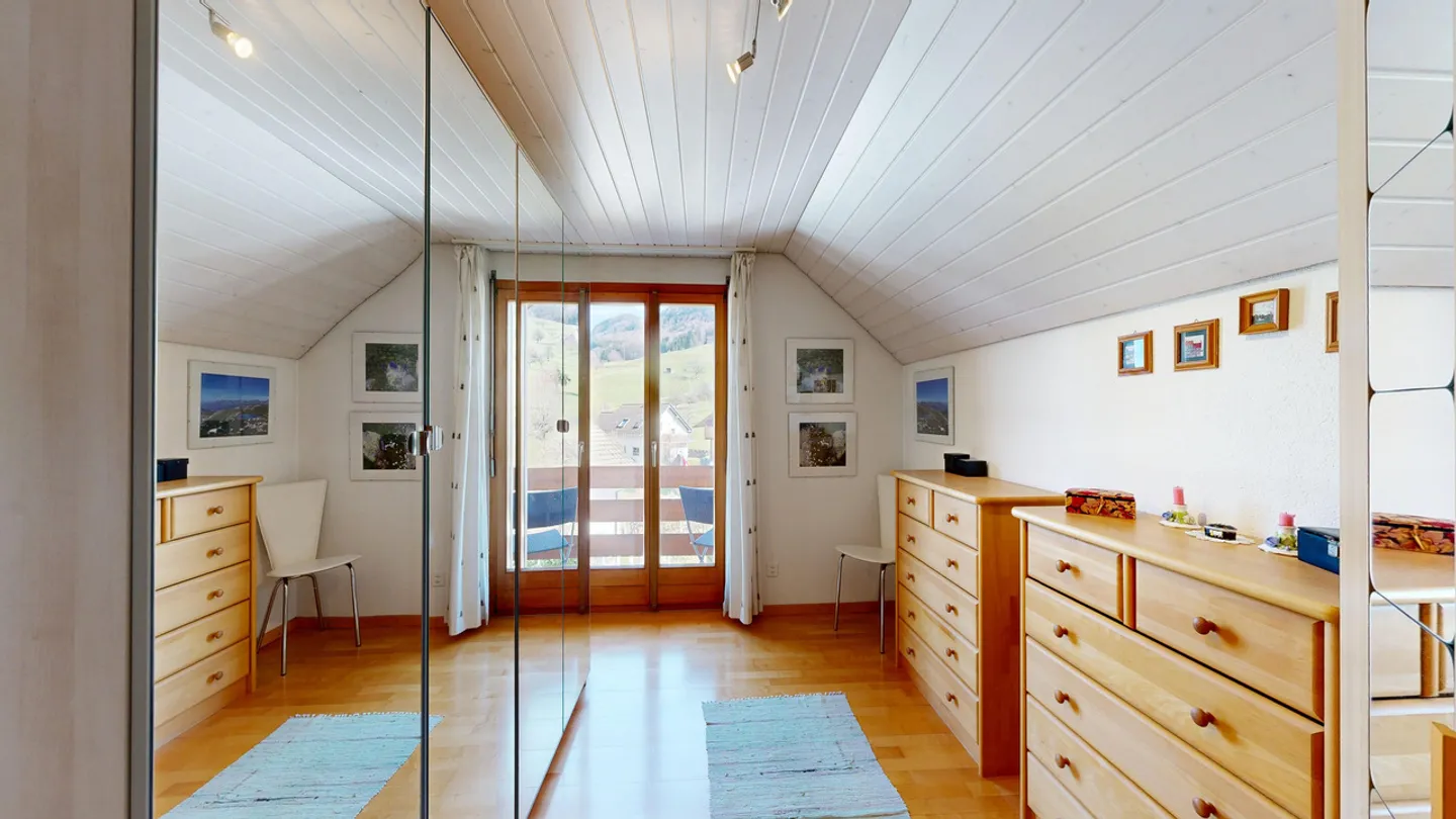 Charming, detached 7.5-room single-family house with carport - Photo 12 of 21