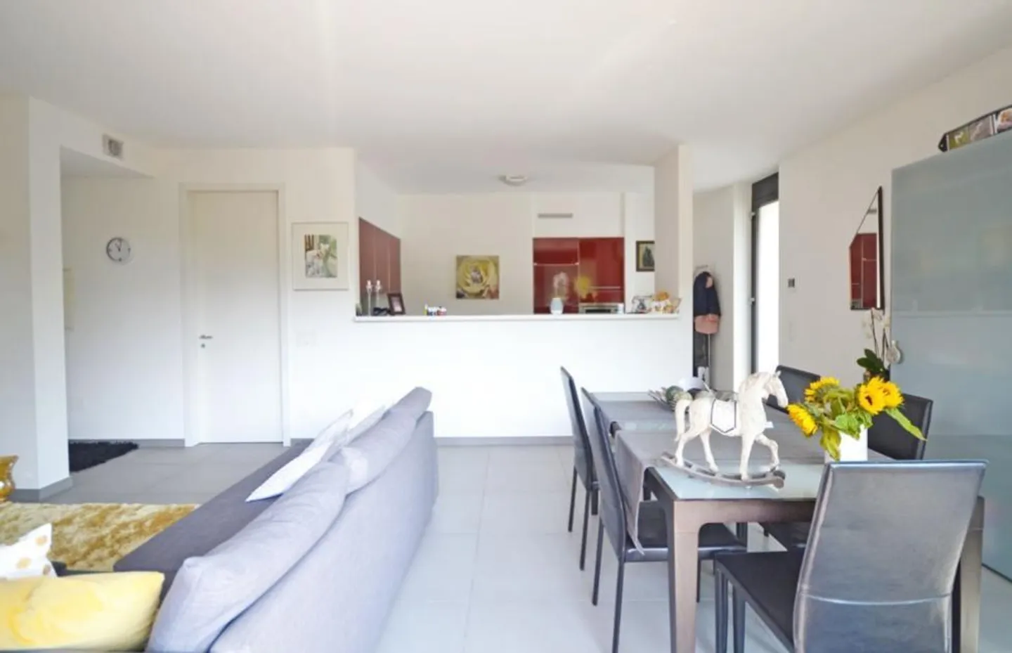 À LOUER : BEL APPARTEMENT MEUBLÉ AVEC TERRASSE - Photo 5 sur 11