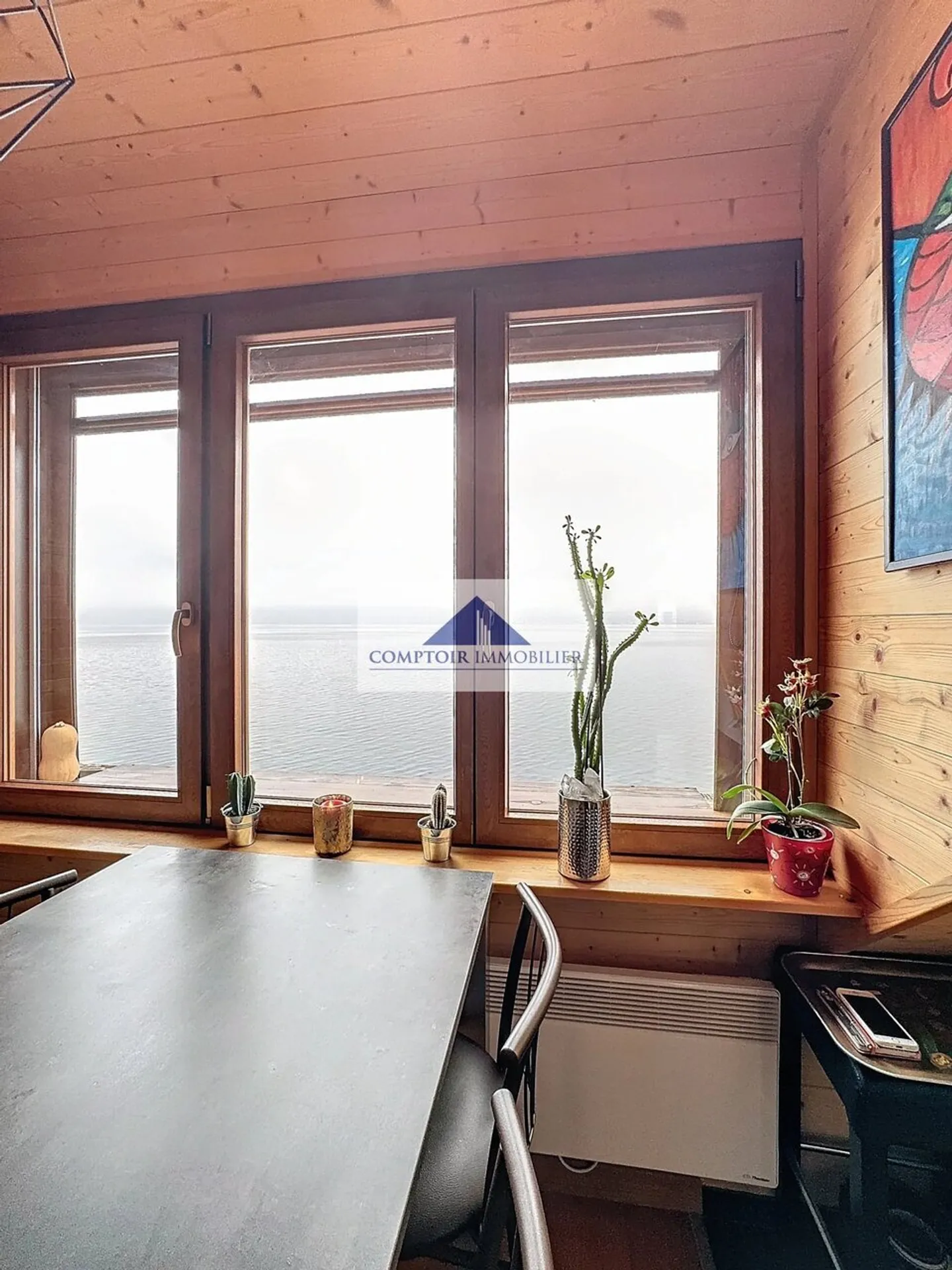 2.5 rooms in the attic facing the lake - Photo 8 of 11