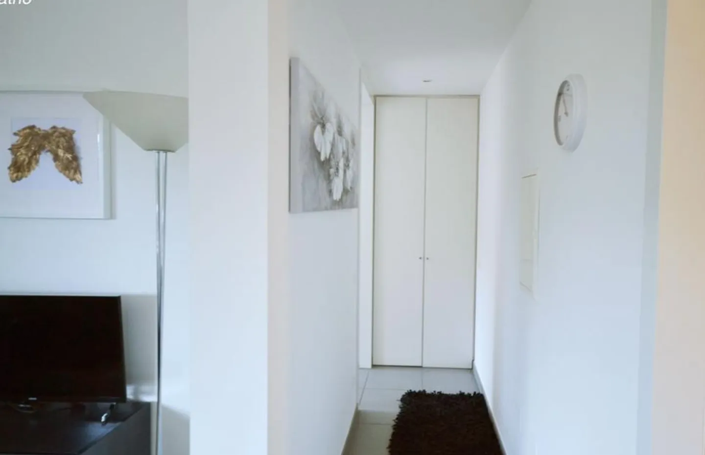 À LOUER : BEL APPARTEMENT MEUBLÉ AVEC TERRASSE - Photo 6 sur 11