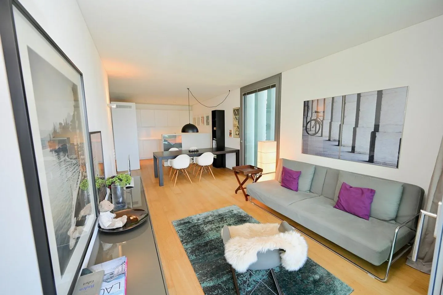 Holiday Home - Modern Apartment with Partial Lake View - Photo 3 of 19