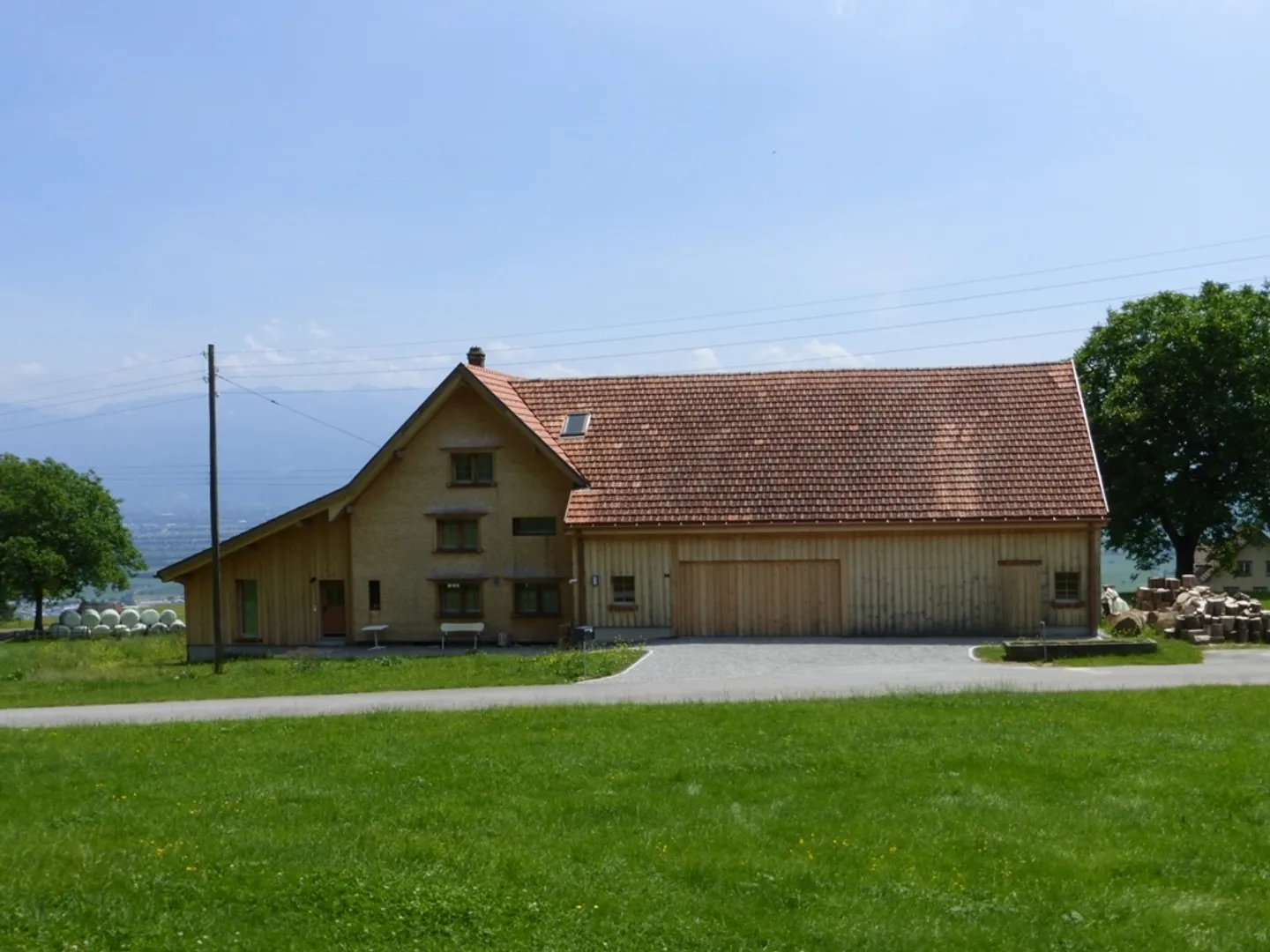 Renovated Farmhouse with Views - Photo 4 of 15