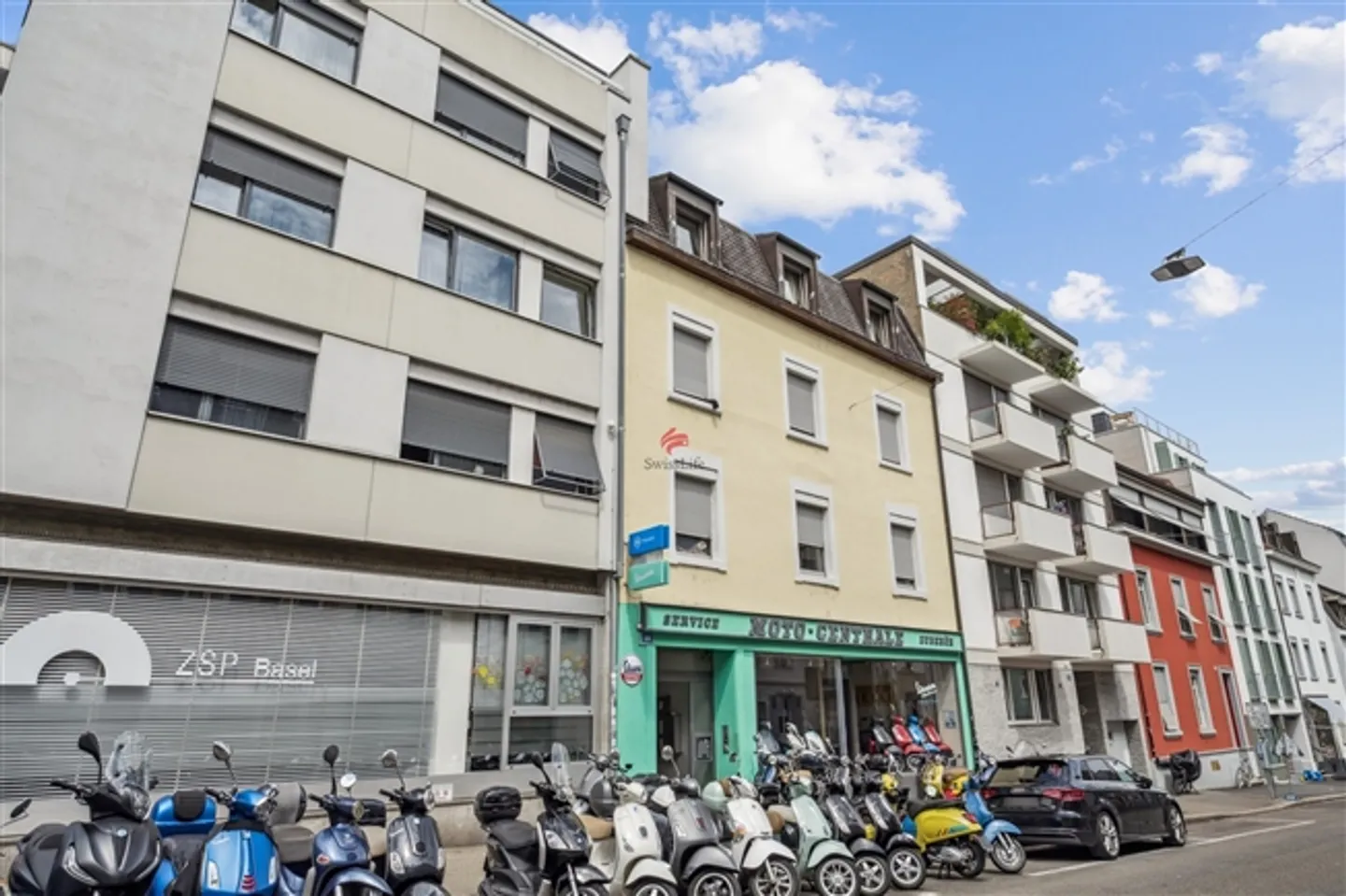 Attractive multi-family house with commercial space - Photo 5 of 5