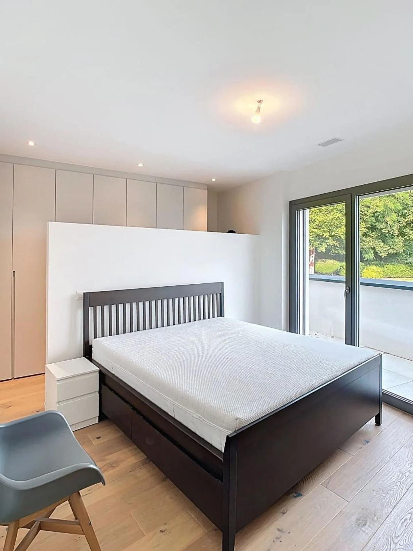 Attic 4.5 rooms - Photo 10 of 12