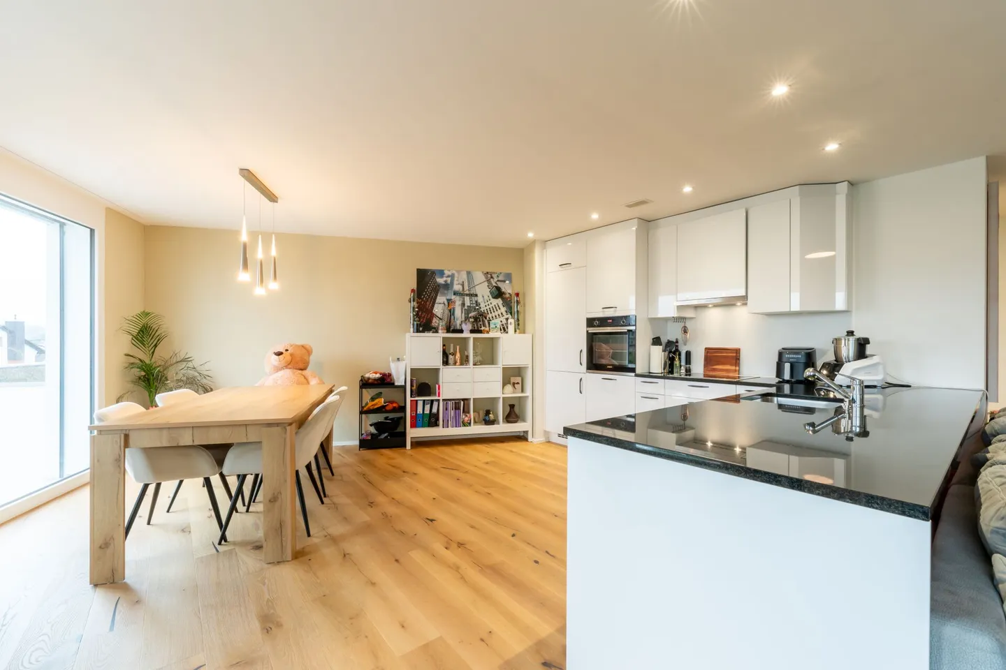 Dream Home - Exclusive 3½ Room Apartment in Prime Location in Oftringen! - Photo 4 of 12