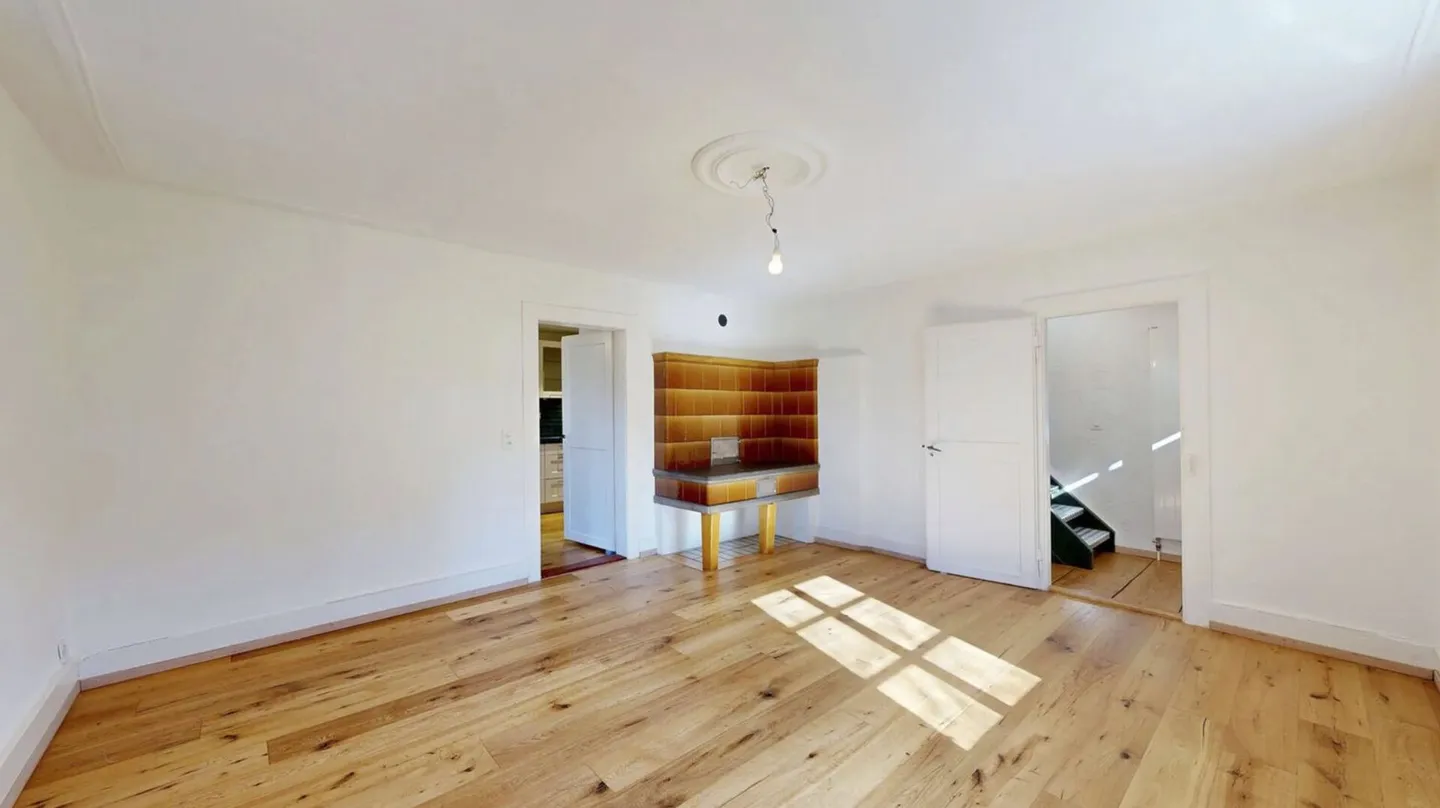 Renovated Maisonette Apartment in the Center! - Photo 4 of 11