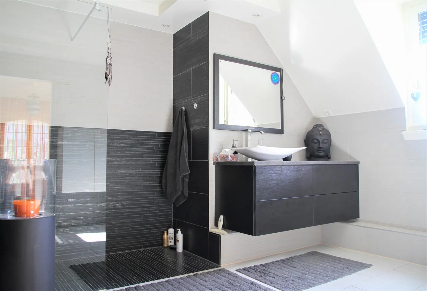 Magnifica villa indipendente con un grande giardino di oltre 500m2 - Foto 2 di 5