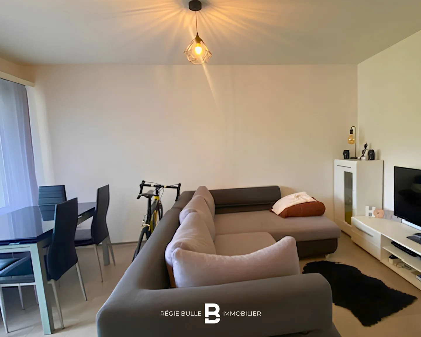 Appartamento Charmante con Balcone - Foto 3 di 5
